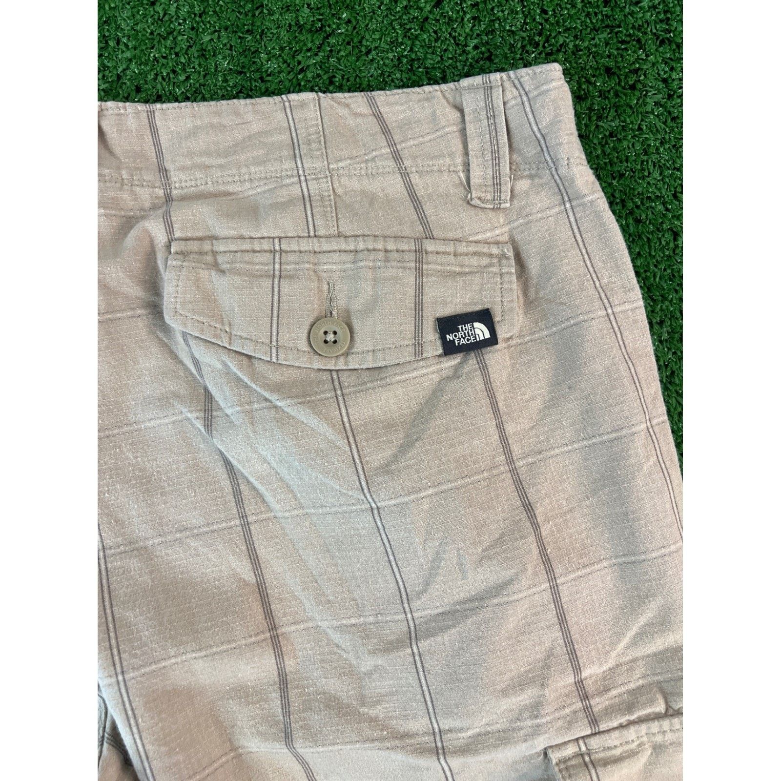 The North Face The North Face Mens Tan Plaid Cargo Shorts Size 36 Size US 36 / EU 52 - 6 Thumbnail