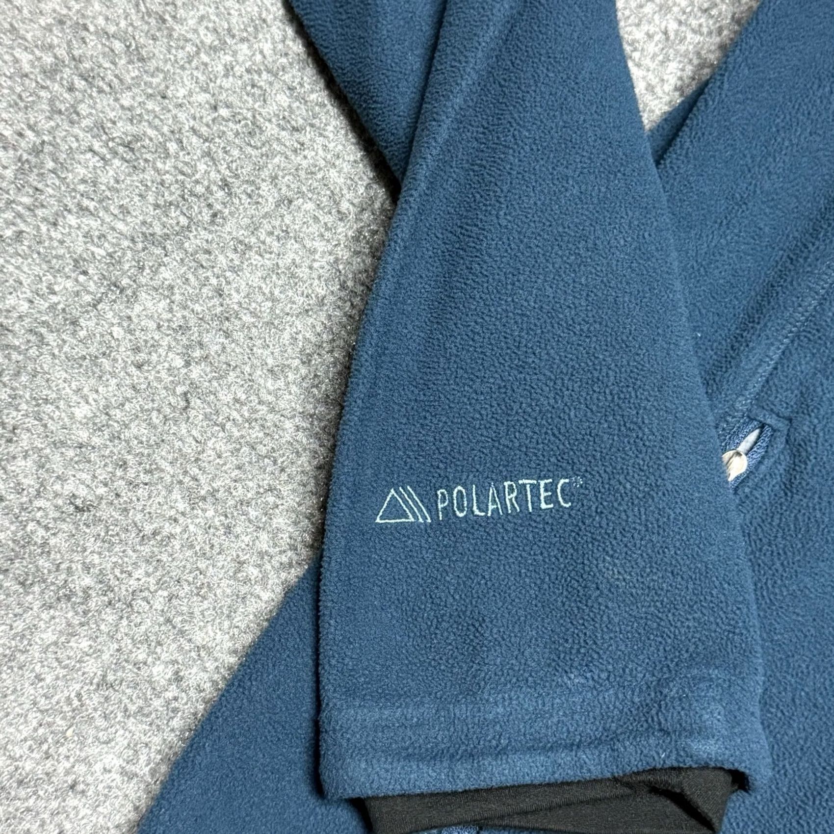 Mountain Hardwear Mountain Hardwear Jacket Mens Large Blue Fleece Full Zip Polartec Fleece Size US L / EU 52-54 / 3 - 3 Thumbnail
