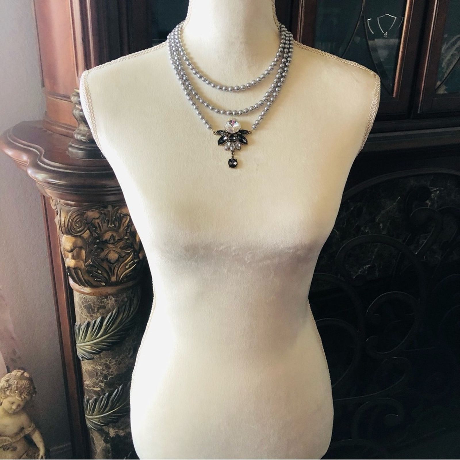 Handmade Handcrafted repurpose silver stone pendant Pearl necklace Size ONE SIZE - 6 Thumbnail