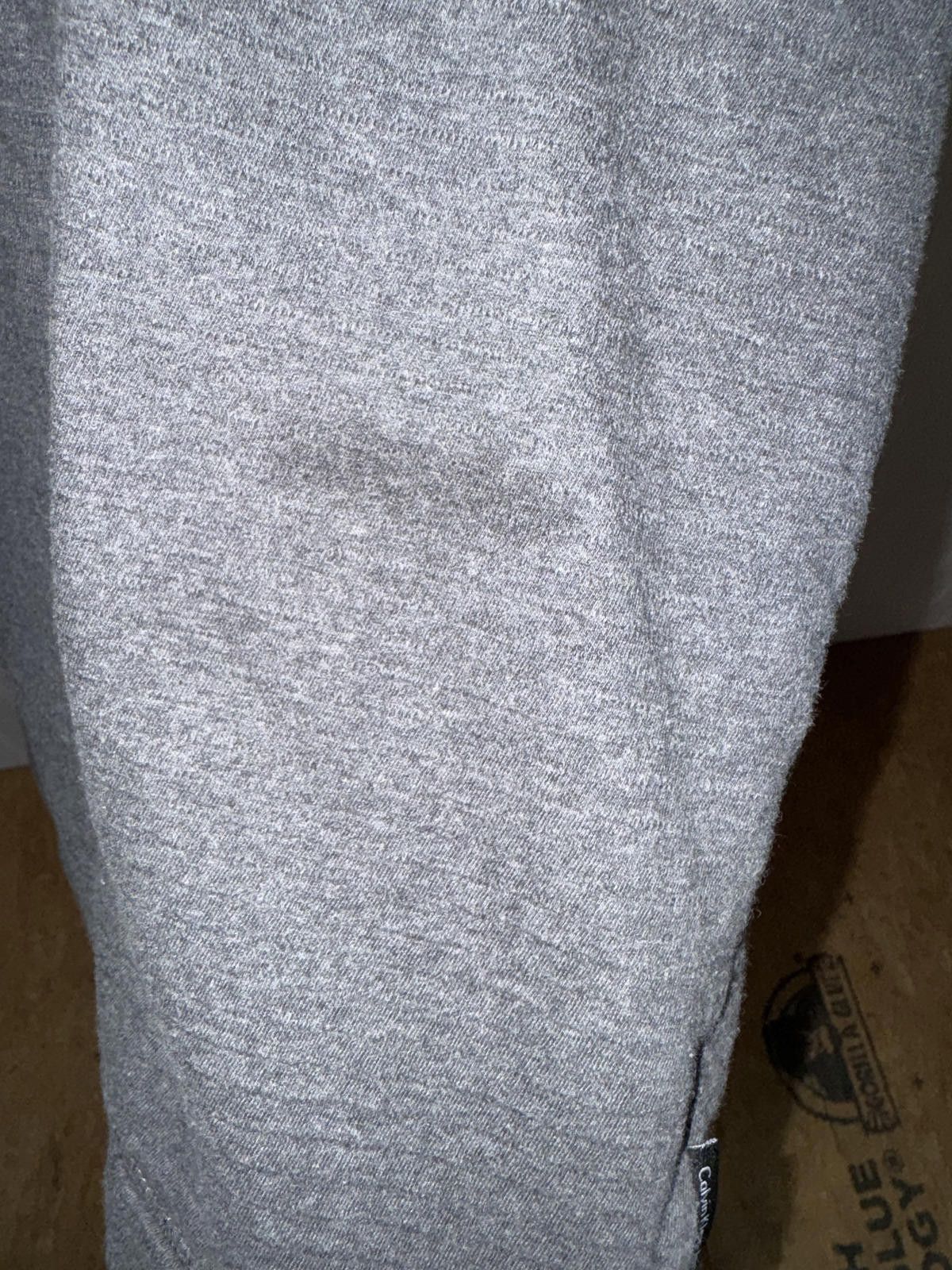 Calvin Klein Calvin Klein Gray Quarter Zip Pullover Sweater Size US L / EU 52-54 / 3 - 3 Thumbnail