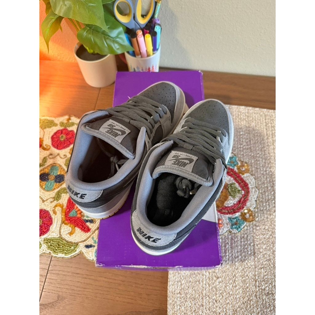 Nike Nike SB Dunk Low Dark Smoke Grey Black White Gum Shadow Size US 6.5 / EU 39-40 - 5 Thumbnail