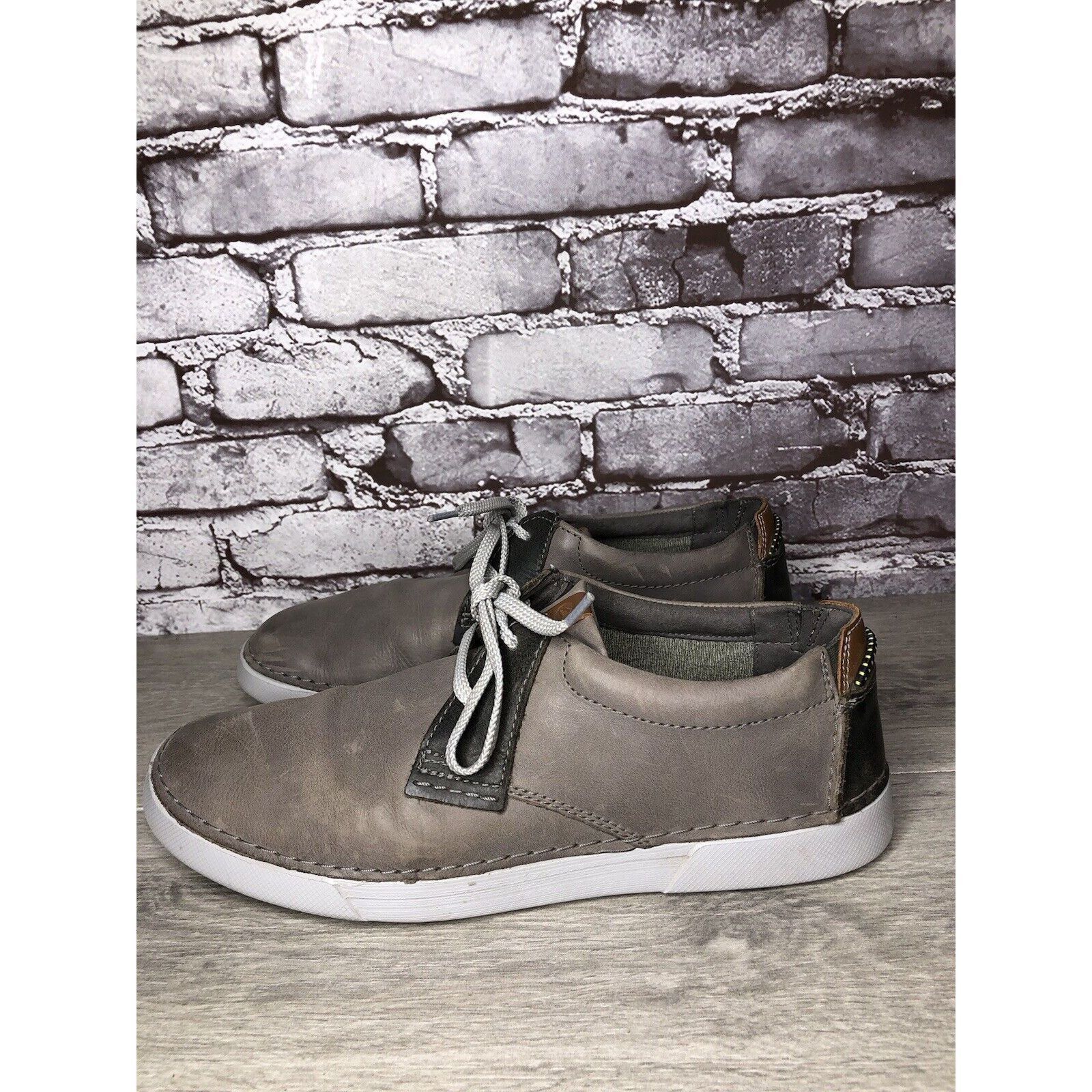 Clarks Clarks Gray Leather Lace Up Oxfords Comfort Casual Sneakers Size US 11 / EU 44 - 1 Thumbnail
