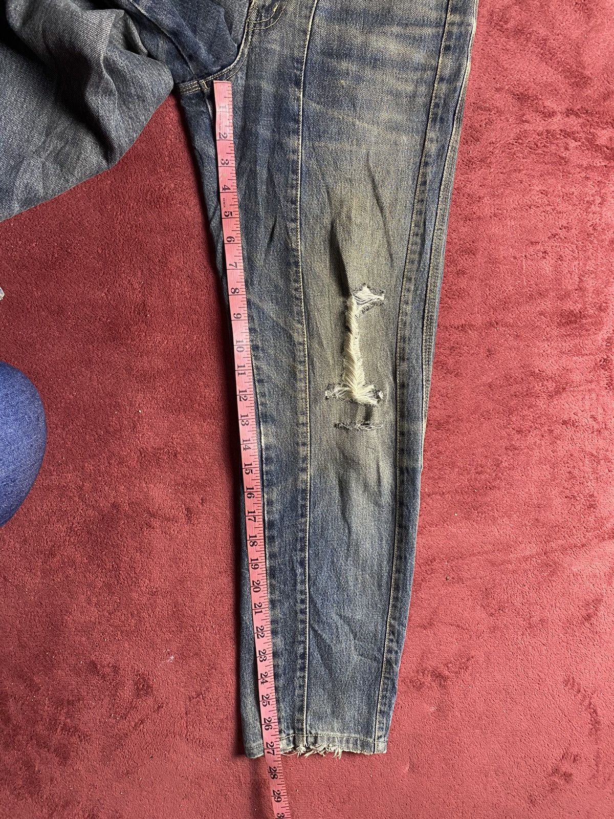 Vintage Vintage Bobson International Distressed Faded Jeans Size US 29 - 6 Thumbnail