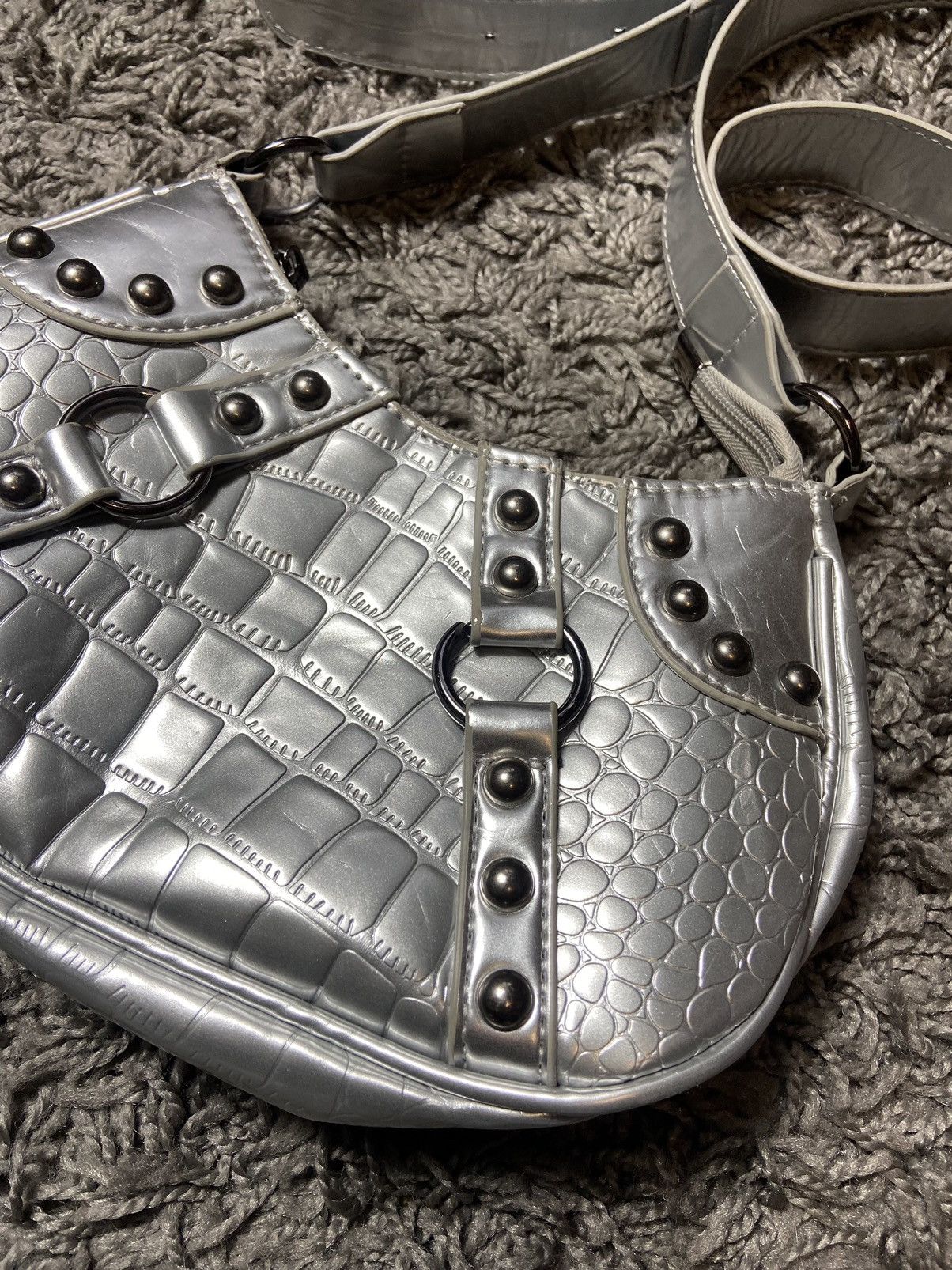 Japanese Brand × Vintage VINTAGE 90s ROCK EMO GOTH PUNK STYLE CROSSBODY BAG Size ONE SIZE - 2 Thumbnail