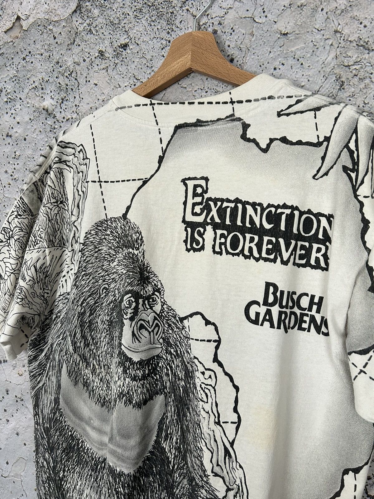 Vintage Vintage Busch Gardens Animal Tee Graphic Single Stitch 90s Size US L / EU 52-54 / 3 - 5 Thumbnail