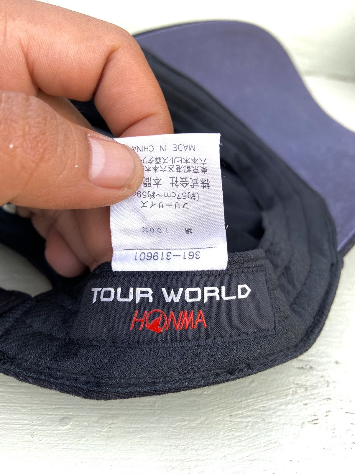 Le Grande Bleu (L.G.B.) 2000s Honma tour world full print patrol hat Size ONE SIZE - 7 Thumbnail