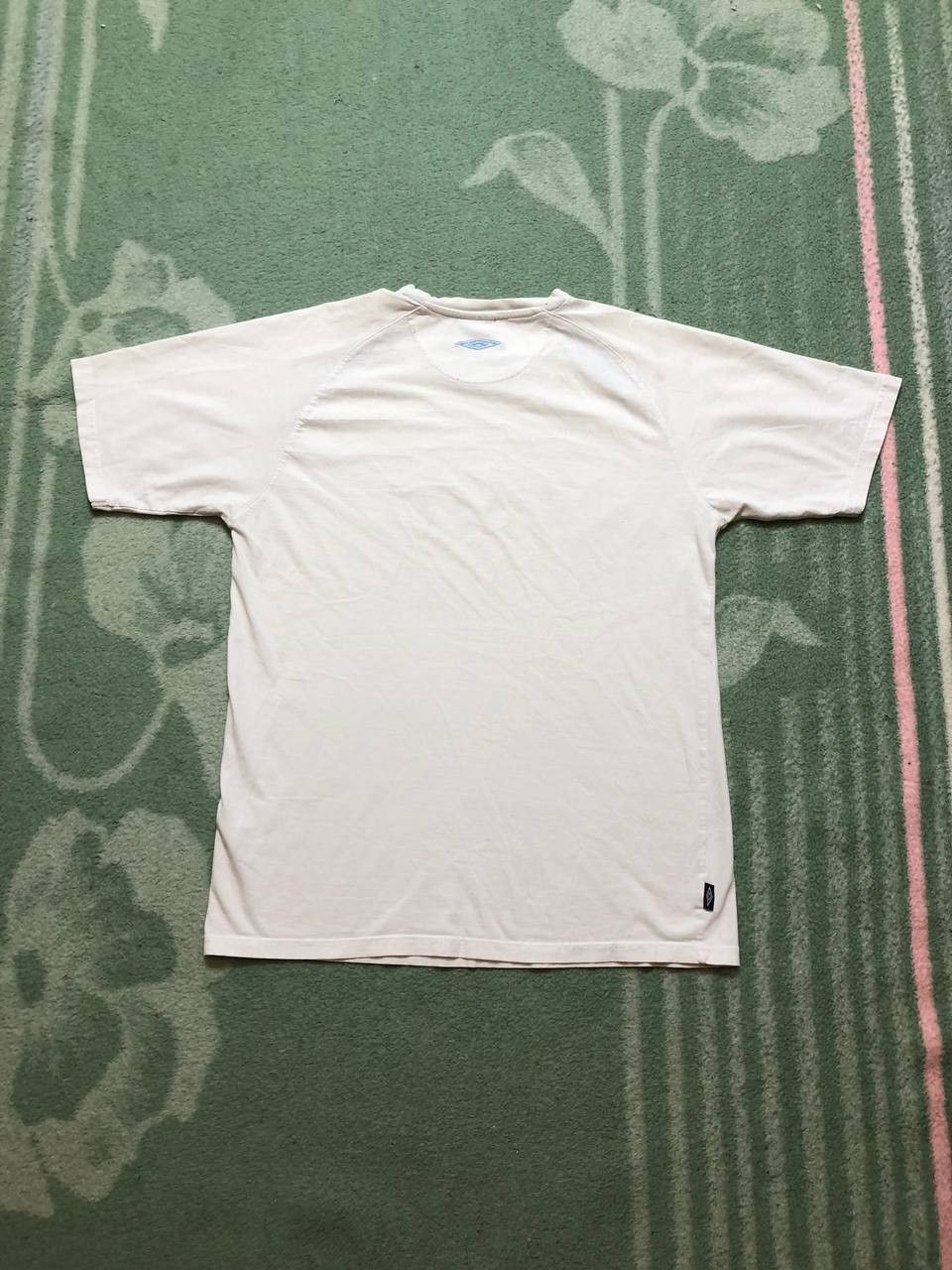 Umbro Vintage Umbro Big Y2K Logo Short Sleeve T-Shirt Size M Size US M / EU 48-50 / 2 - 17 Thumbnail