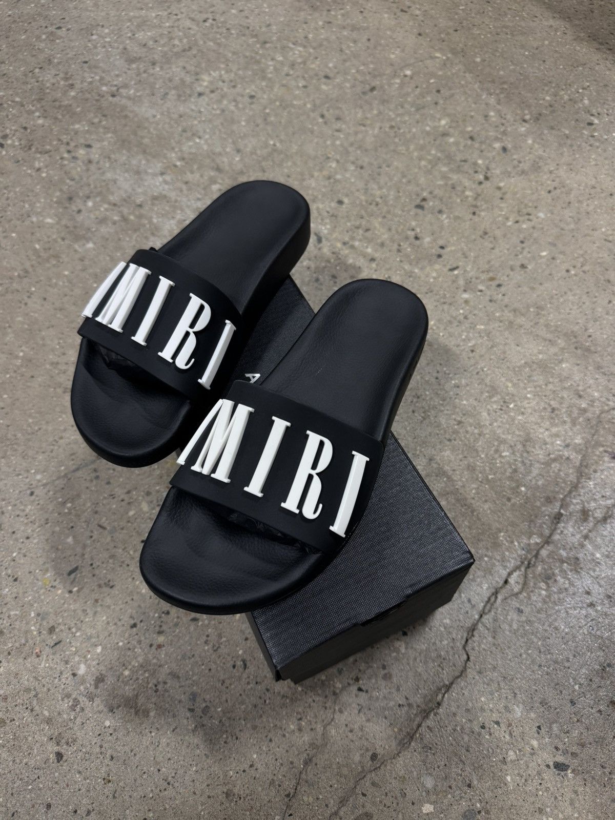 Amiri Pool Rubber Slides NEW 450$