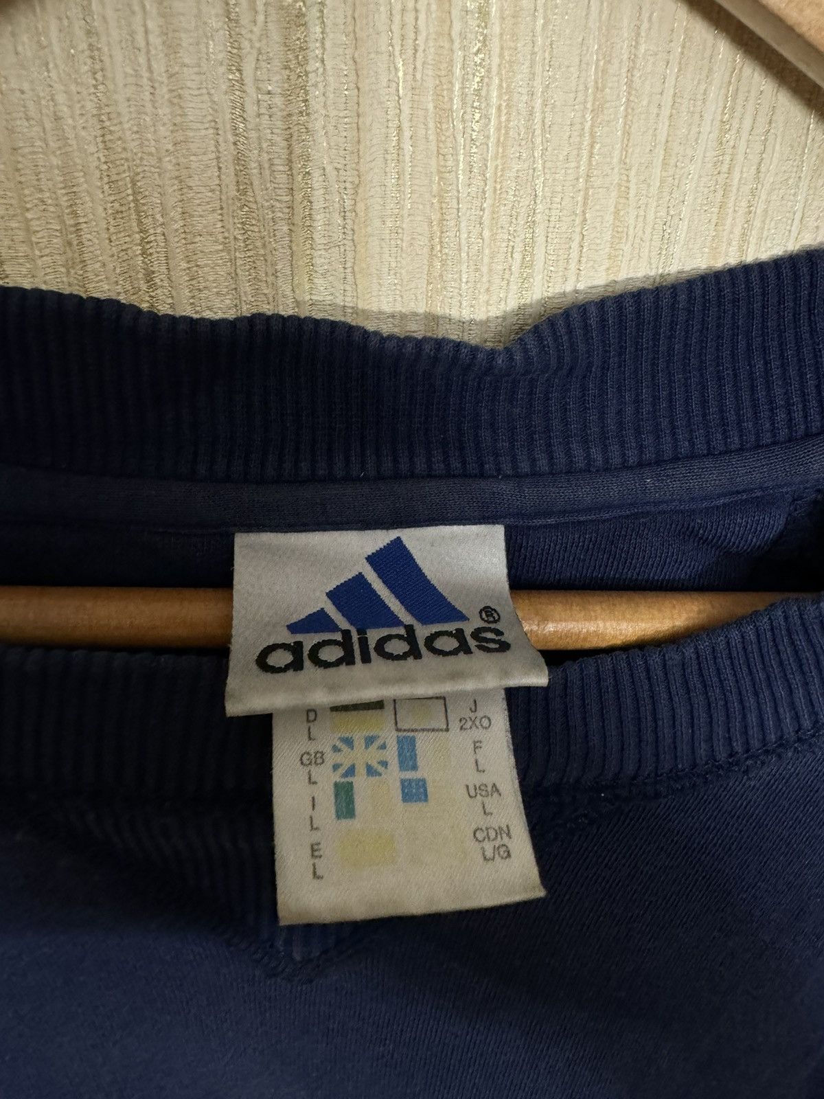 Adidas × New York Yankees × Vintage Vintage Adidas NY New York Yankees sweatshirt Size US L / EU 52-54 / 3 - 5 Thumbnail