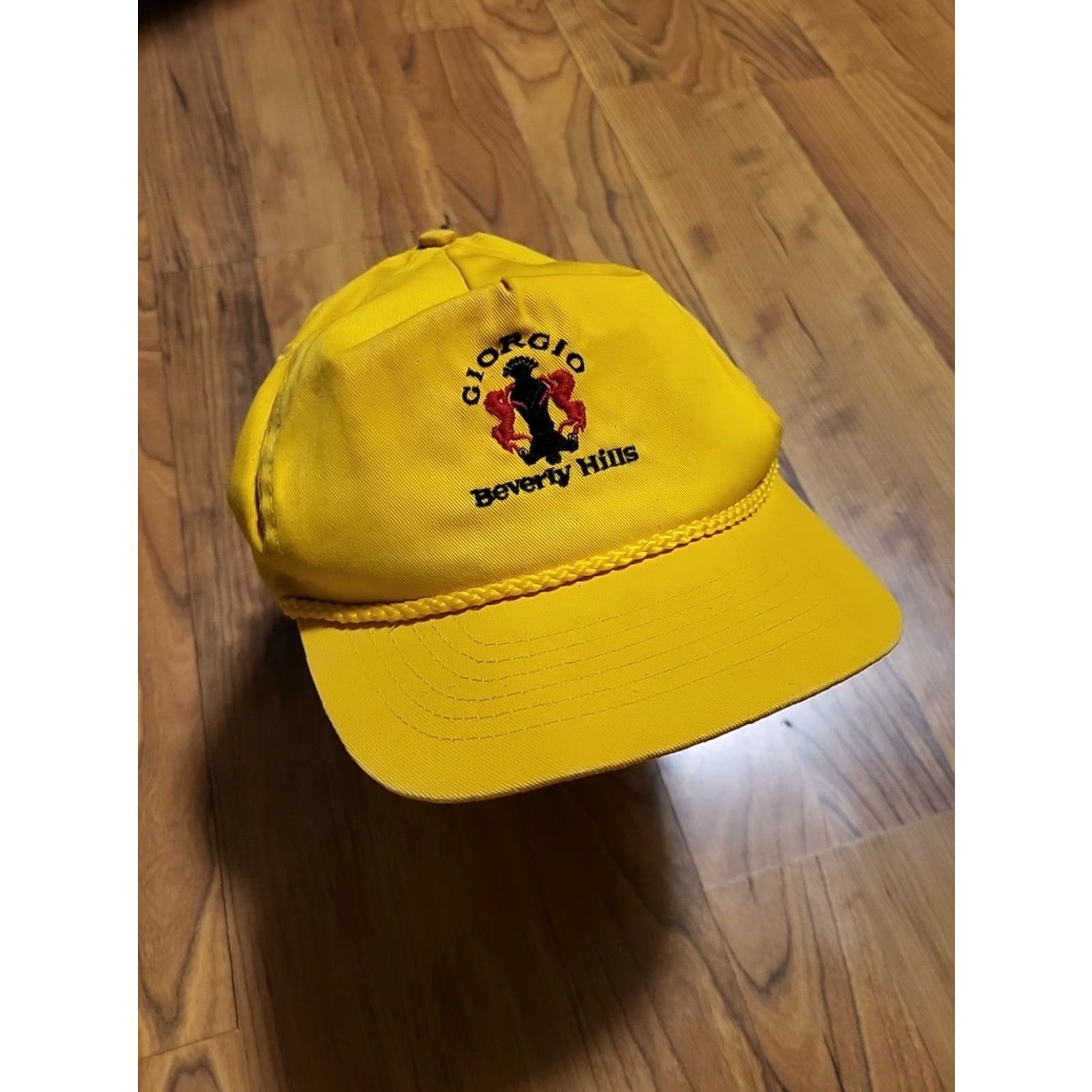 Vintage VINTAGE Giorgio Beverly Hills Hat Snapback Yellow Trucker One Size Taiwan 90s Embroidered Mens Womens Boys Girls Size ONE SIZE - 4 Thumbnail