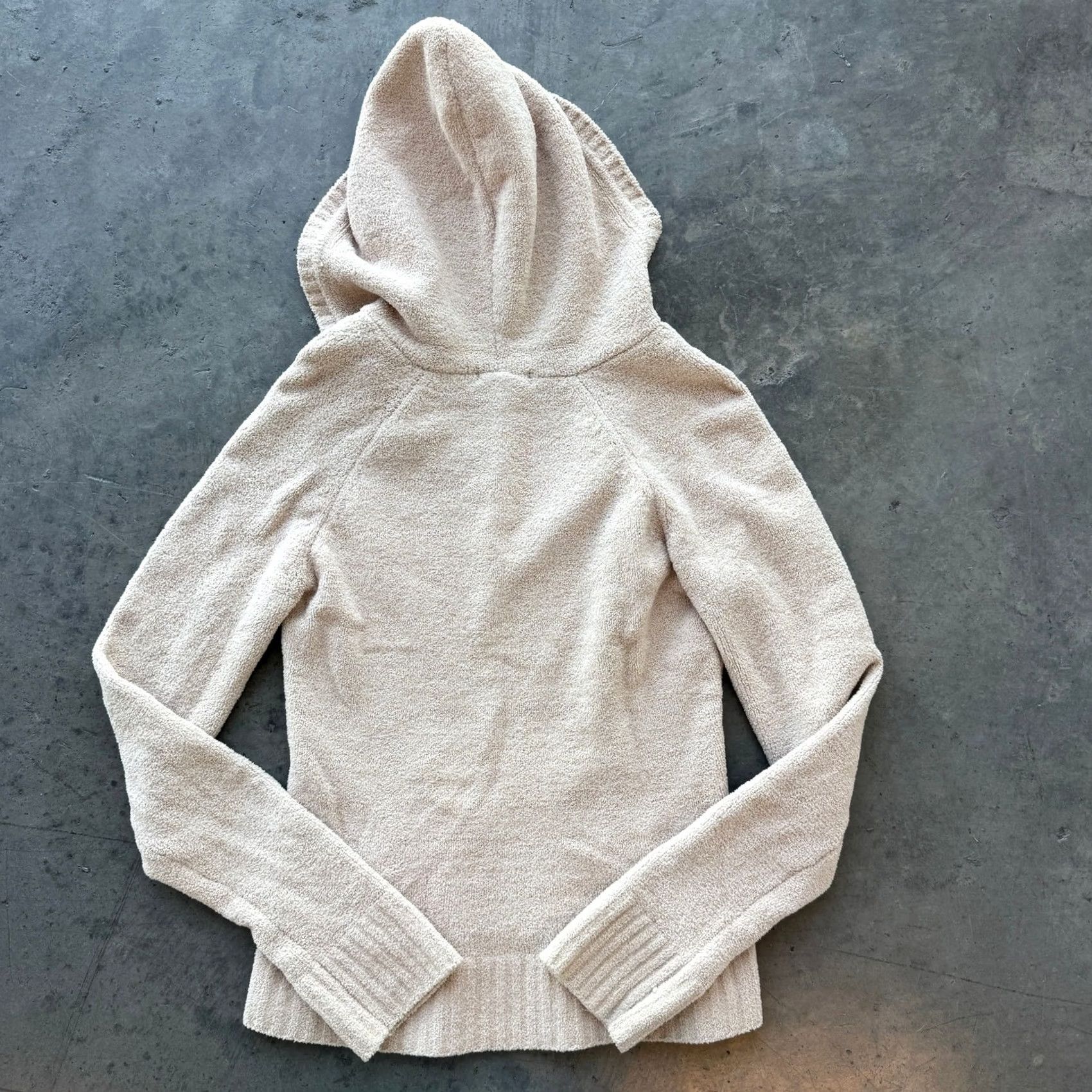 Vintage VINTAGE Beige Hoodie V Neck Kangroo Pullover Sweater Large Women Shirt Size L / US 10 / IT 46 - 2 Thumbnail
