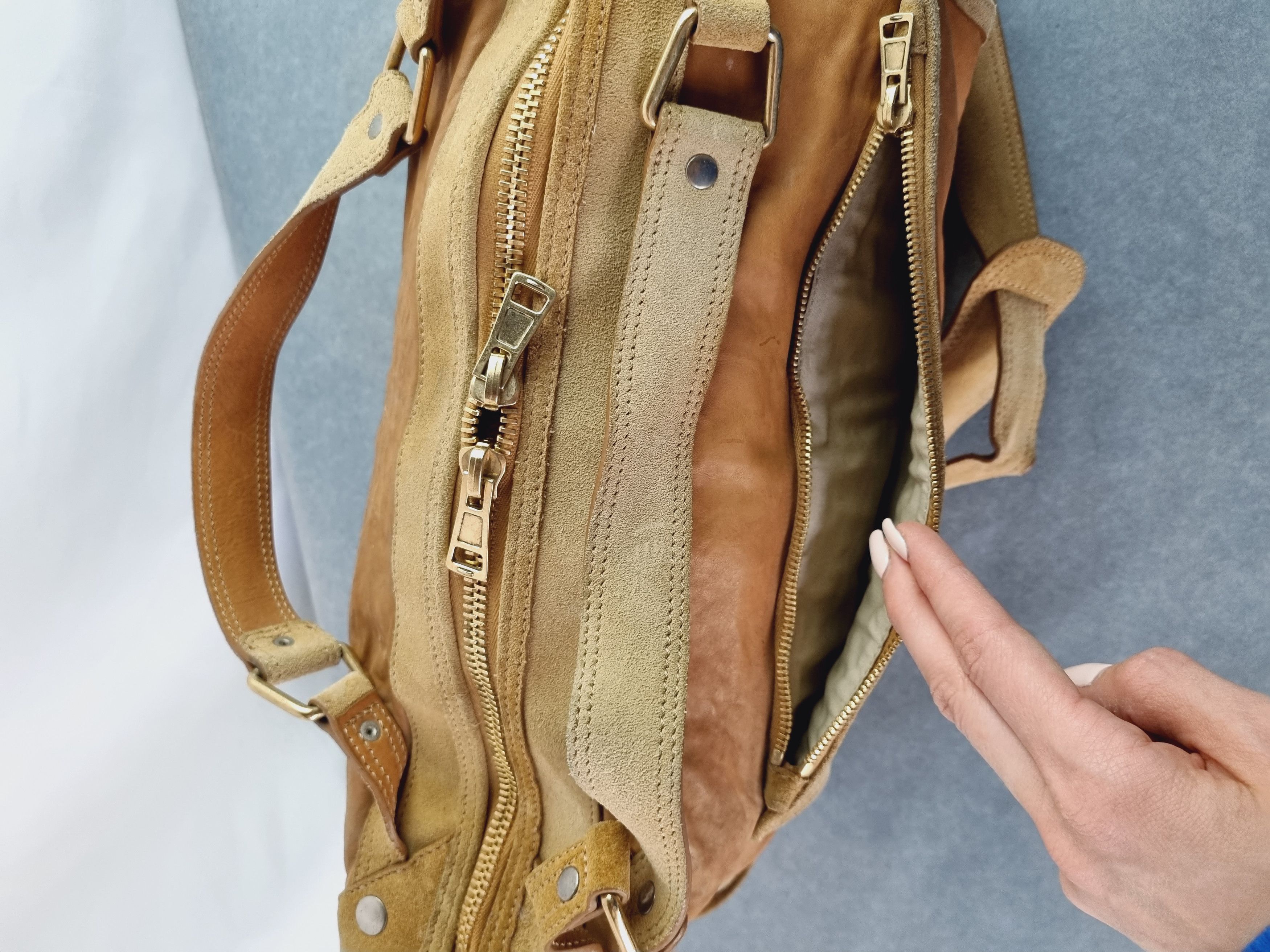 Celine × Leather × Vintage Celine Leather Roomy Travel Bag Size ONE SIZE - 13 Thumbnail