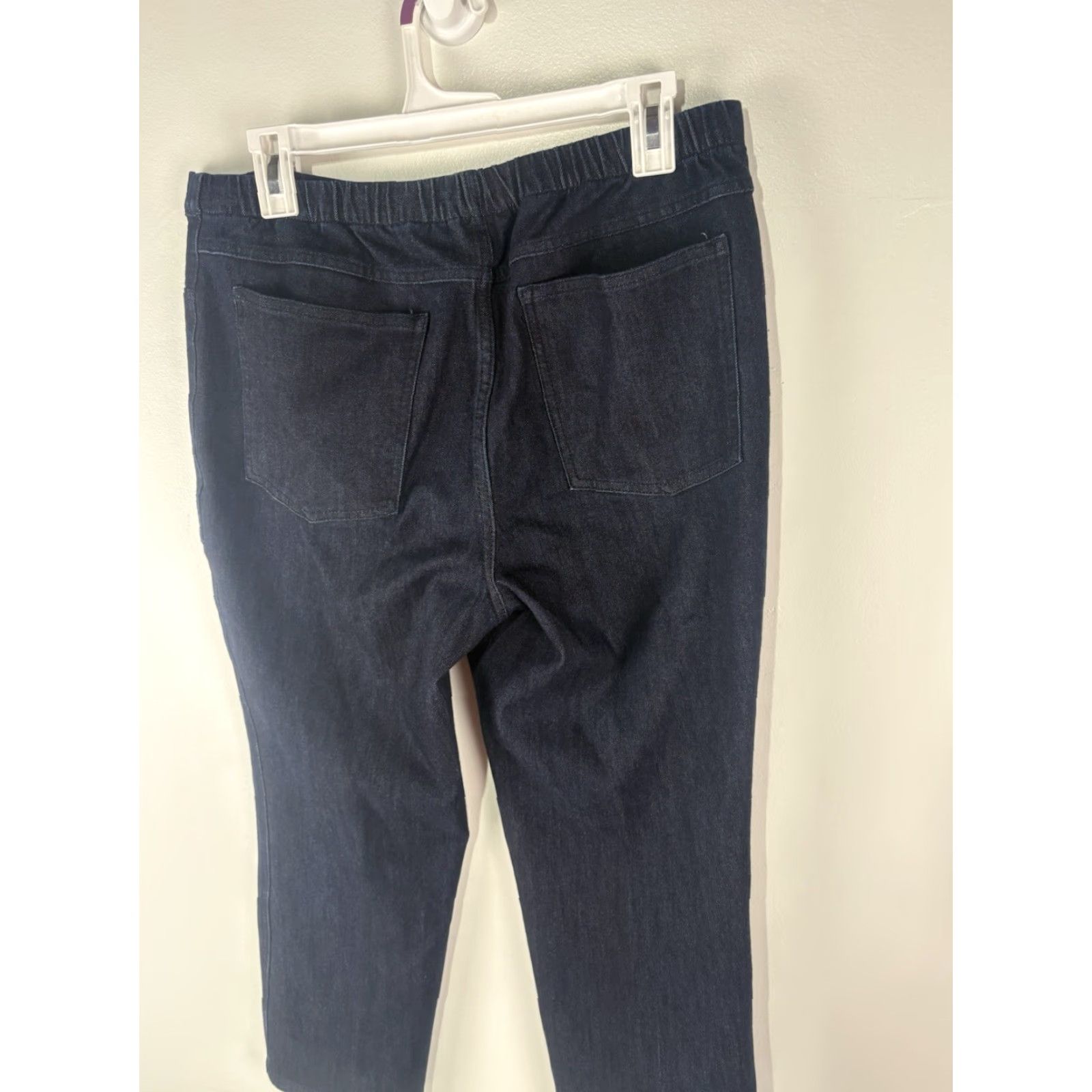 Isaac Mizrahi Isaac Mizrahi Dk Wash Cropped Jeans Womens Size 12 Vietnam Pull On Size 34" / US 12 / IT 48 - 3 Thumbnail