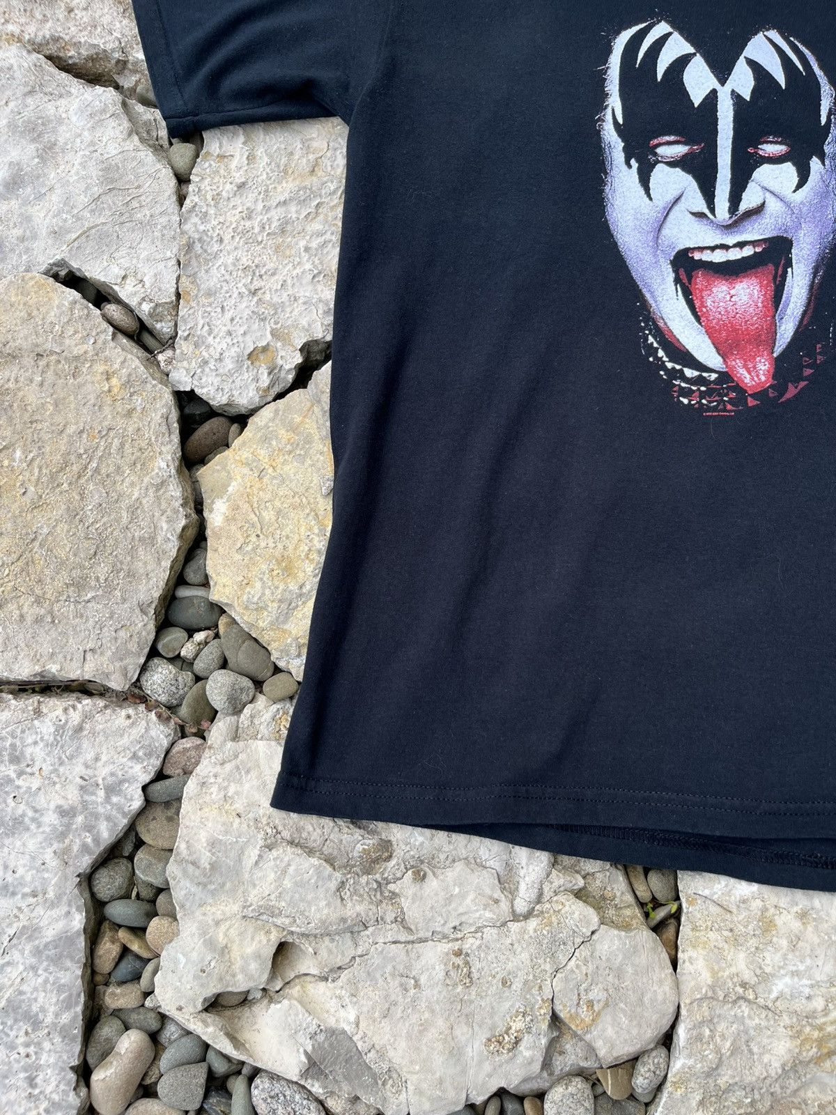 Band Tees × KISS × Vintage Vintage Kiss 2002 y2k face tongue logo band tee t-shirt rock Size US L / EU 52-54 / 3 - 8 Thumbnail