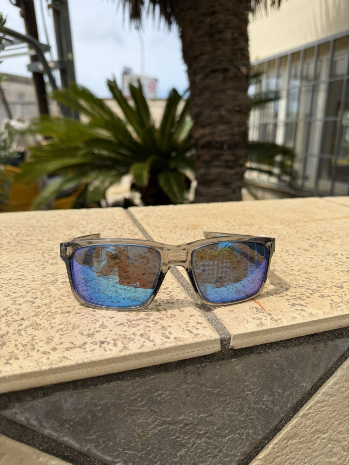 Oakley Oakley Sunglasses Grey OO9264-03 Size ONE SIZE - 2 Thumbnail