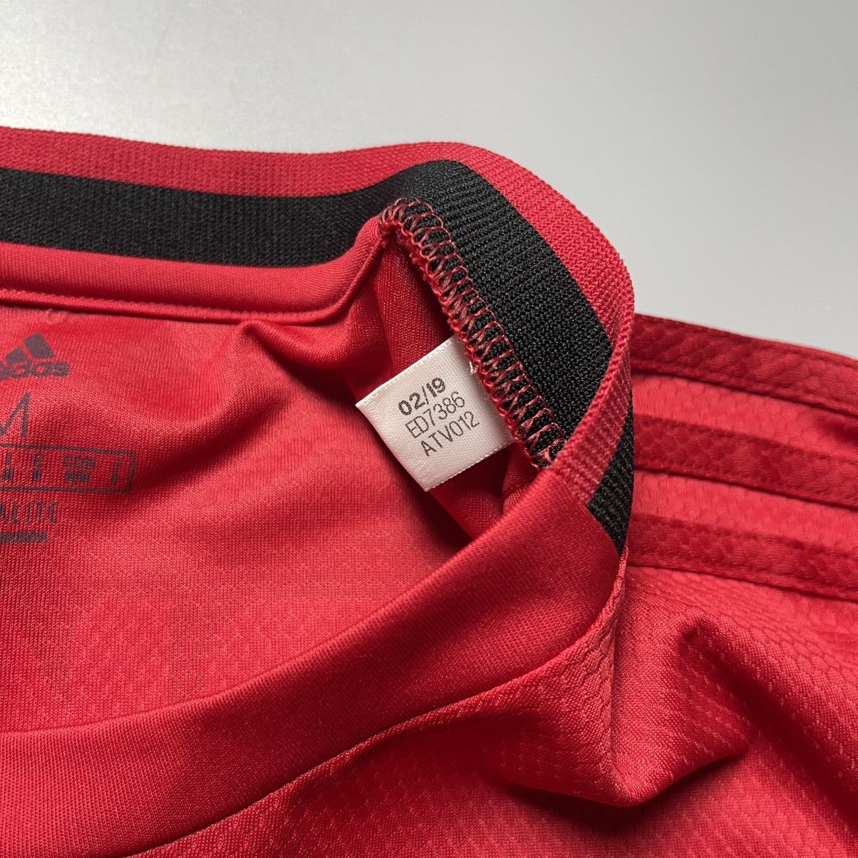 Adidas × Vintage MAN UNITED ADIDAS 2019/2020 FOOTBALL HOME JERSEY #7 BECKHAM Size US M / EU 48-50 / 2 - 7 Thumbnail