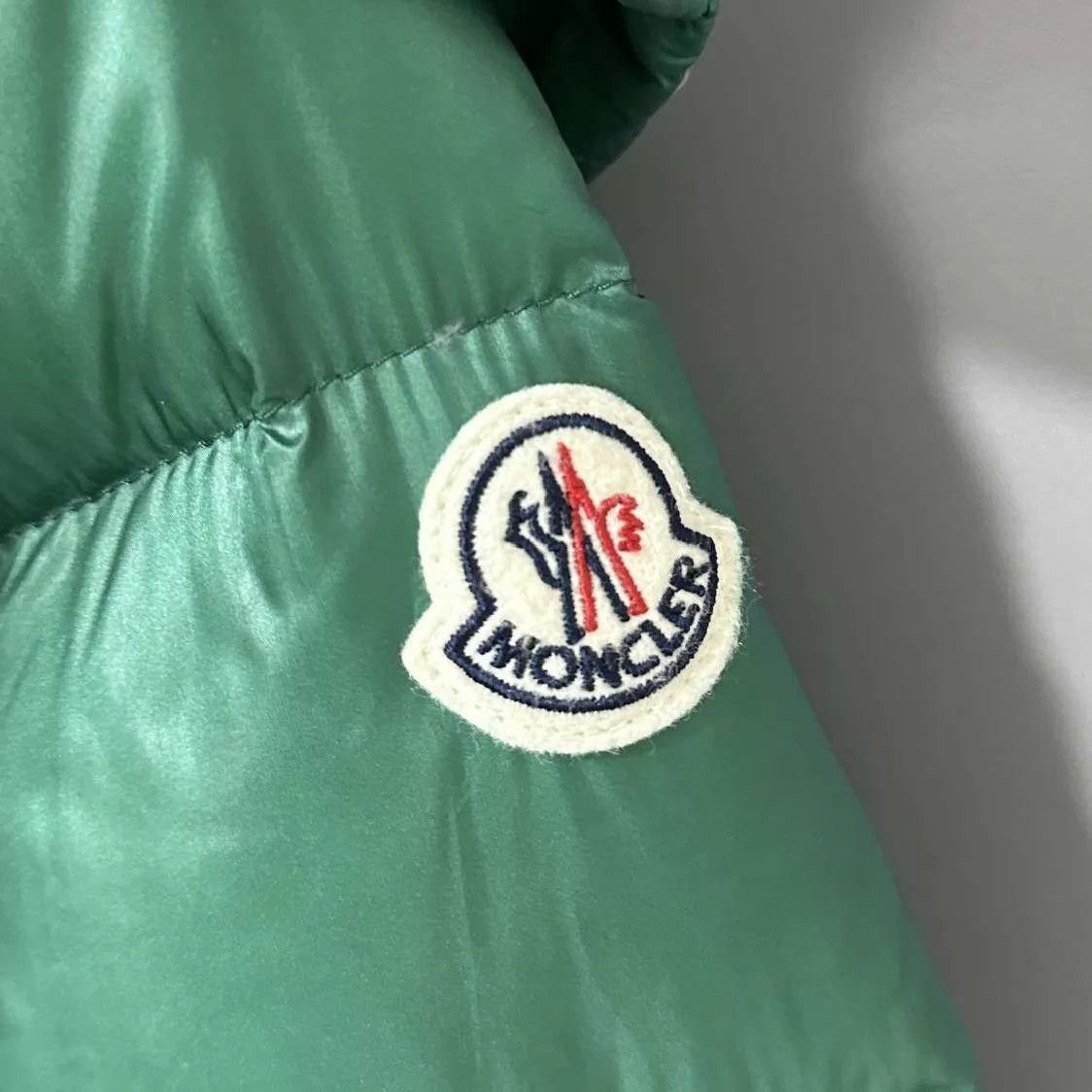 Moncler Moncler Women's Deep Green Down Jacket Size 0 Size XS / US 0-2 / IT 36-38 - 5 Thumbnail