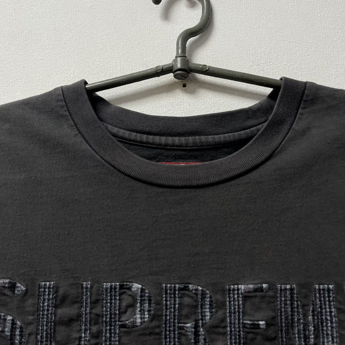 Supreme Supreme T-Shirt Big Logo Size M Size US M / EU 48-50 / 2 - 4 Thumbnail