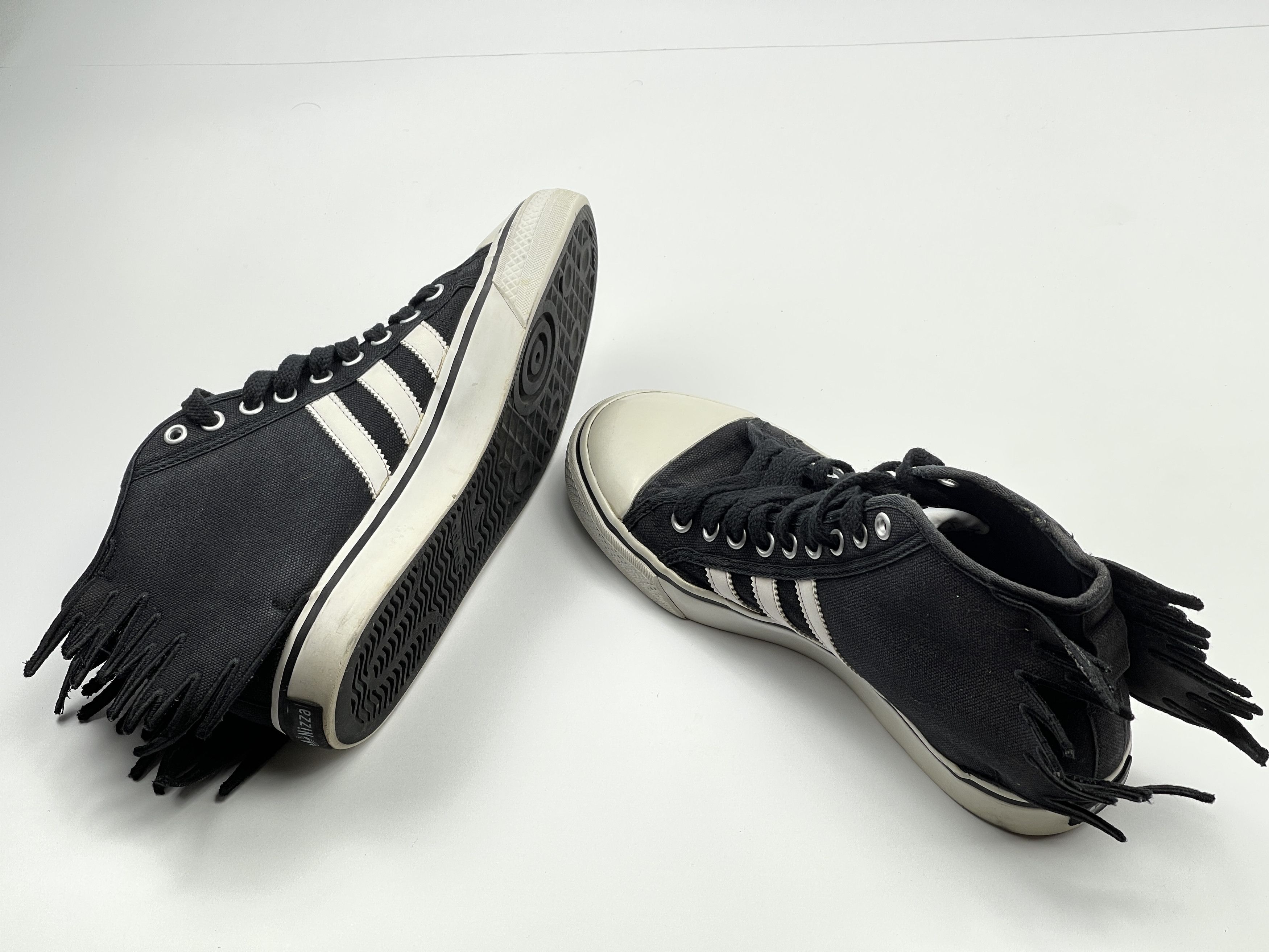Adidas × Jeremy Scott Adidas Jeremy Scott Wings Sneakers Nizza Jagged Shoes Q23107 Size US 8.5 / EU 41-42 - 13 Thumbnail