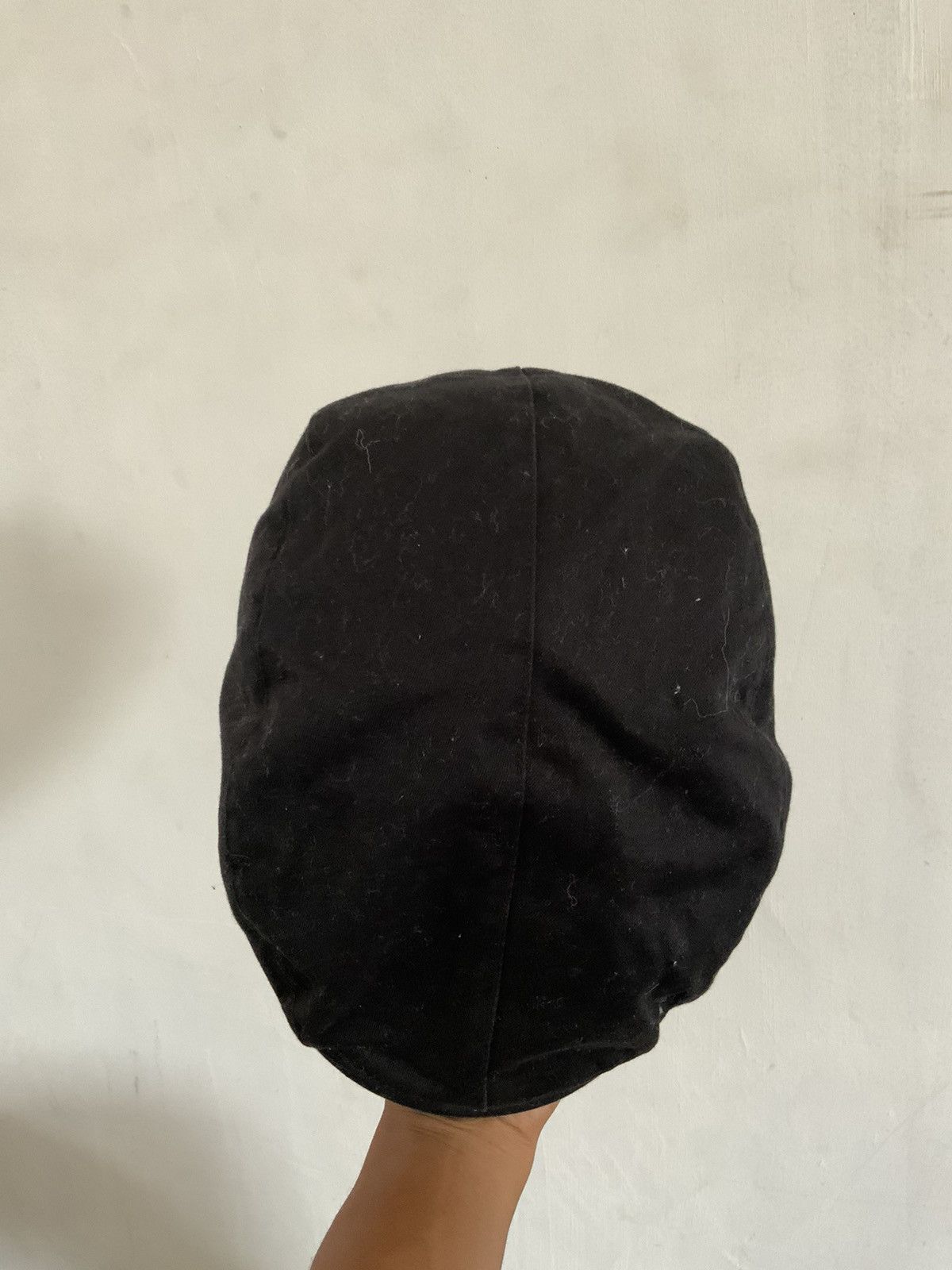 Beretta Black Uniqlo Flat Baretta Hat Size ONE SIZE - 6 Thumbnail