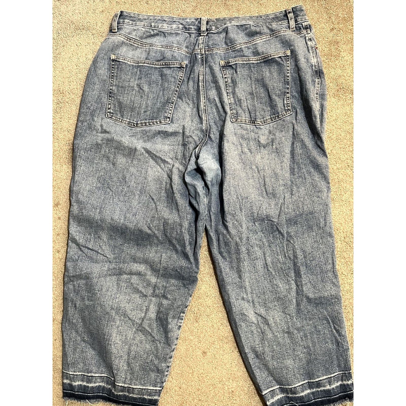 Talbots Talbots Jeans Women's High Waist Ankle Denim 14 Medium Blue 5-Pocket Regular Stretch Pockets Flaw: Pen ink stain see photos Size 36" / US 14 / IT 50 - 3 Thumbnail