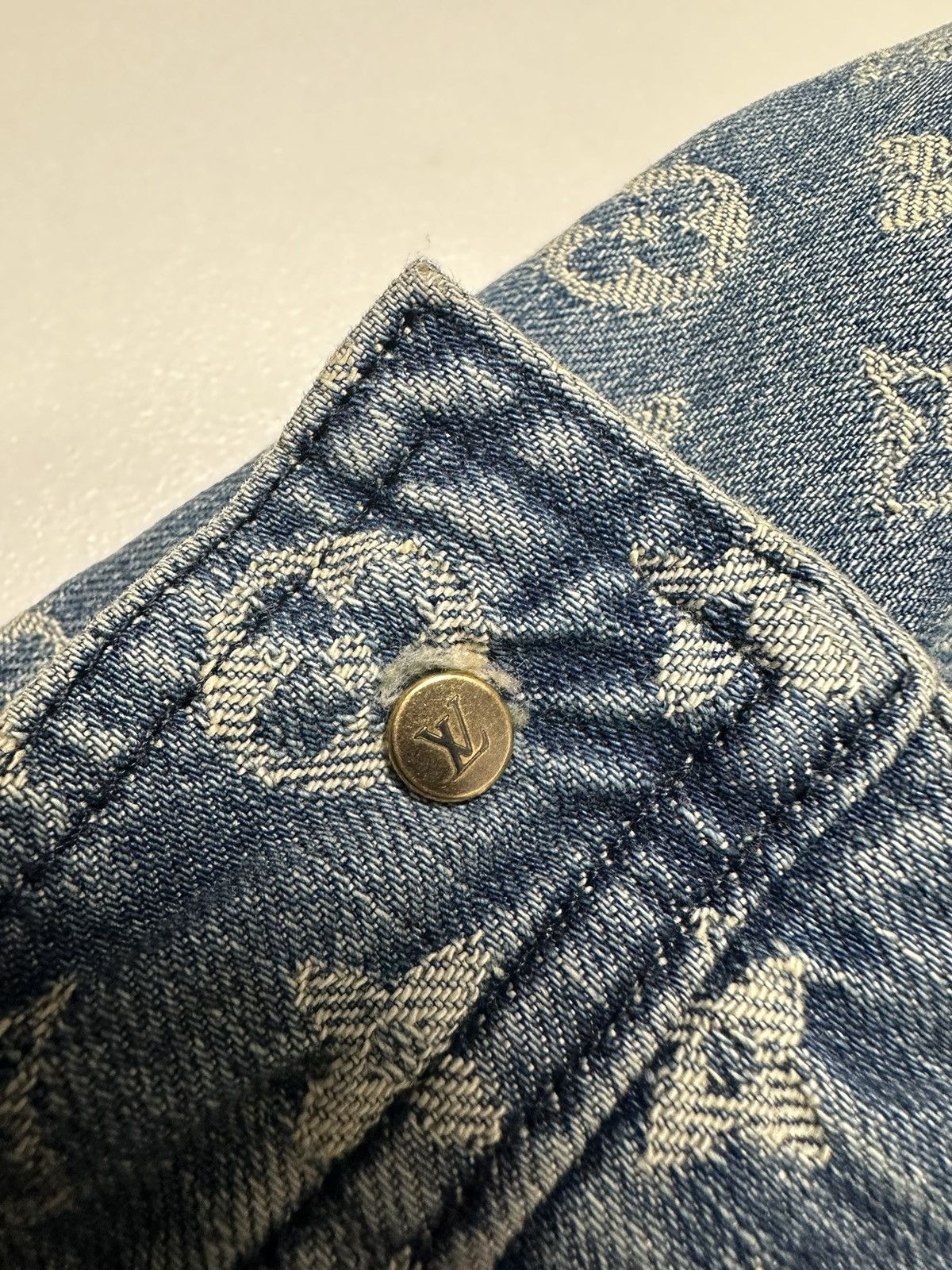 Louis Vuitton × Supreme Louis vuitton Supreme 54 mens monogram denim trucker jacket Size US L / EU 52-54 / 3 - 17 Thumbnail