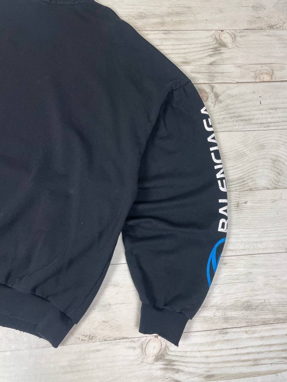 Balenciaga Balenciaga Surfer Hoodie Oversized Size US L / EU 52-54 / 3 - 25 Thumbnail
