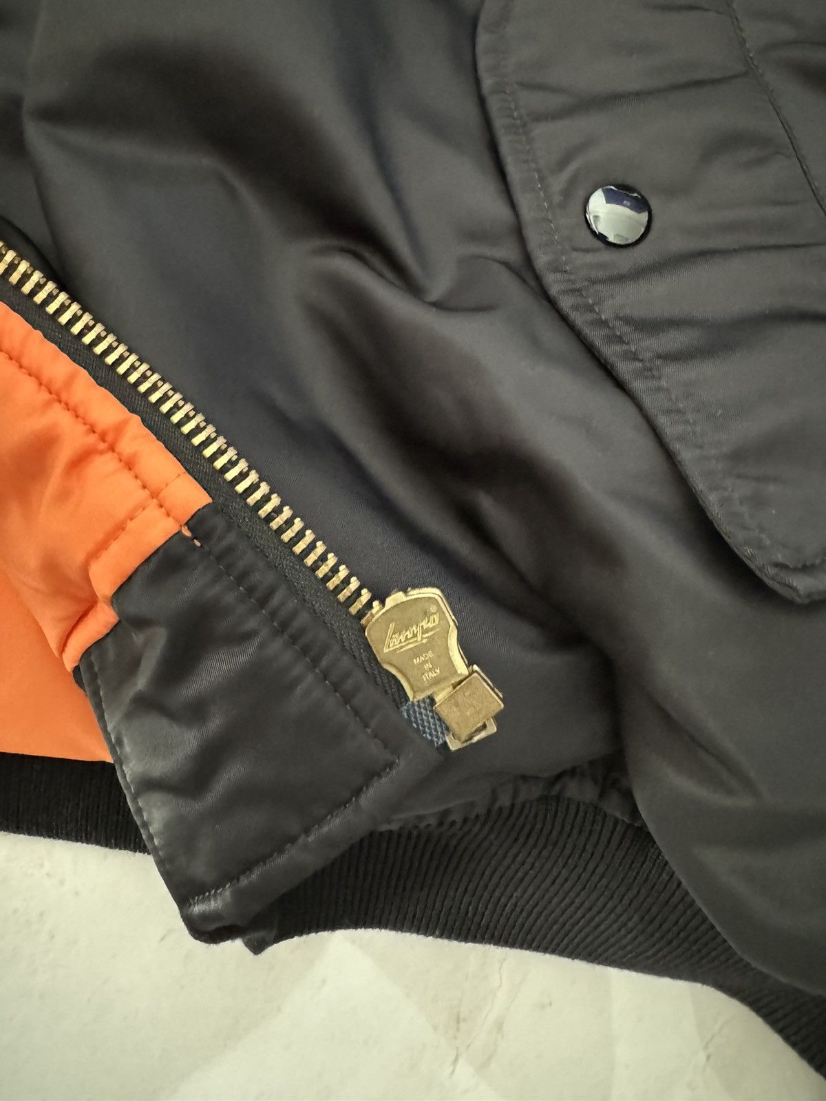 Vetements *HOMME* VETEMENTS AW16 TFD BOMBER Size US XS / EU 42 / 0 - 14 Thumbnail