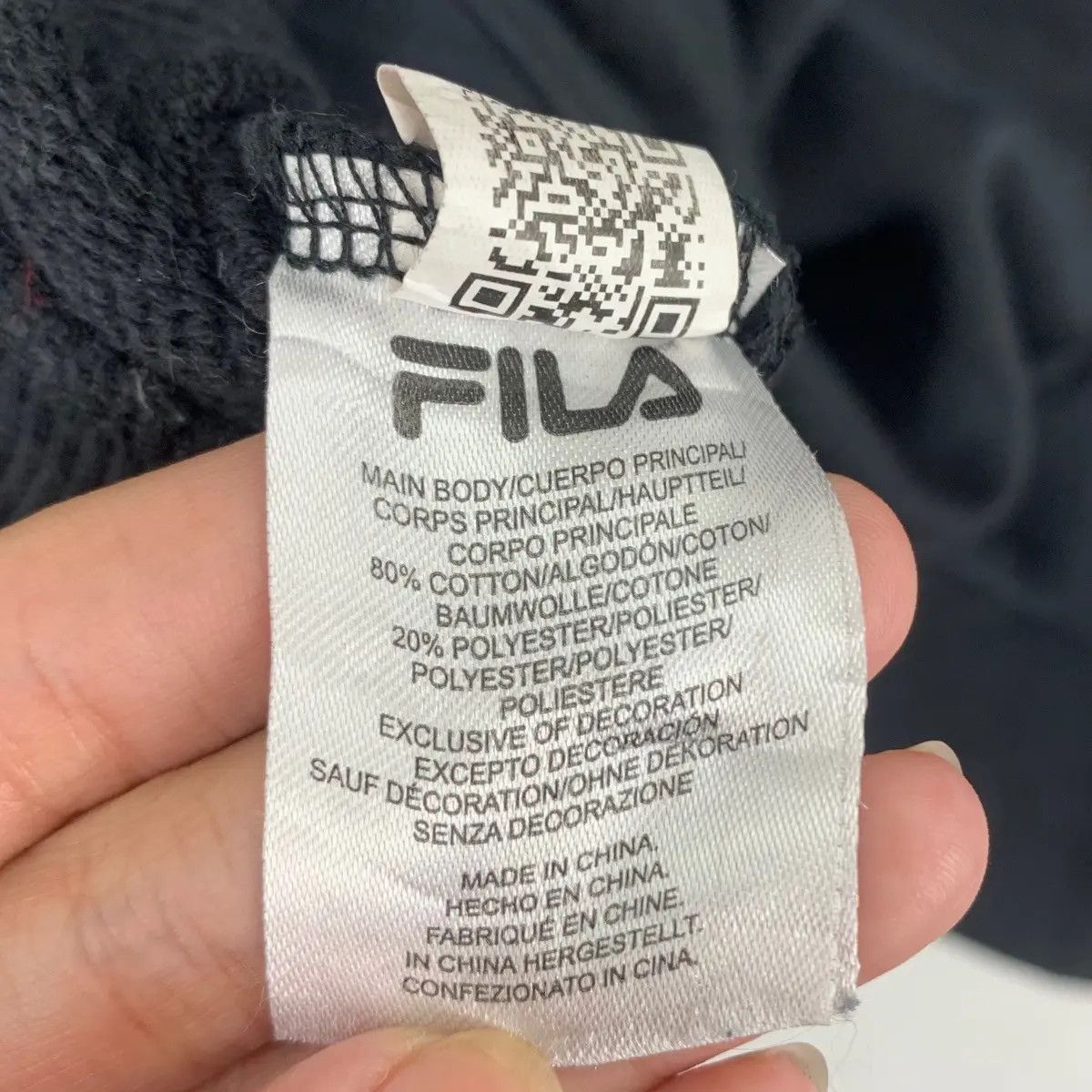 Fila Vtg FILA BIELLA ITALIA Sportiva Embroidered Black Sweatshirt Size L / US 10 / IT 46 - 7 Thumbnail