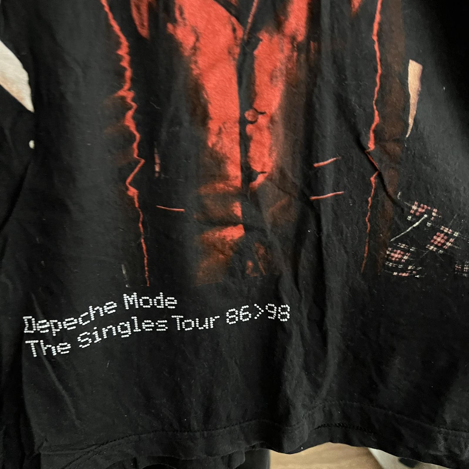 Vintage Vintage 90s Depeche Mode The Singles Tour 86>98 Promo Tee Size US M / EU 48-50 / 2 - 4 Thumbnail