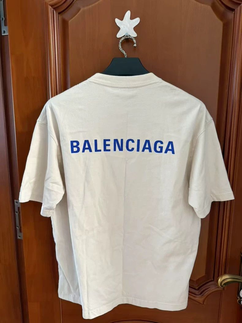 Balenciaga Balenciaga Front and rear logo beige short sleeves Size US M / EU 48-50 / 2 - 2 Thumbnail