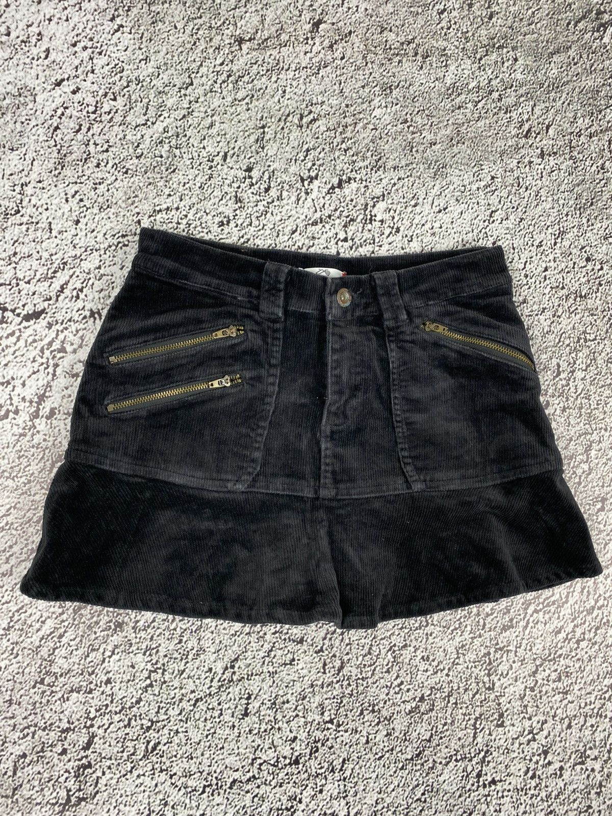 Vintage Vintage Y2K flared corduroy mini skirt 00s juicy style 26 Size 26" / US 2 / IT 38 - 1 Thumbnail