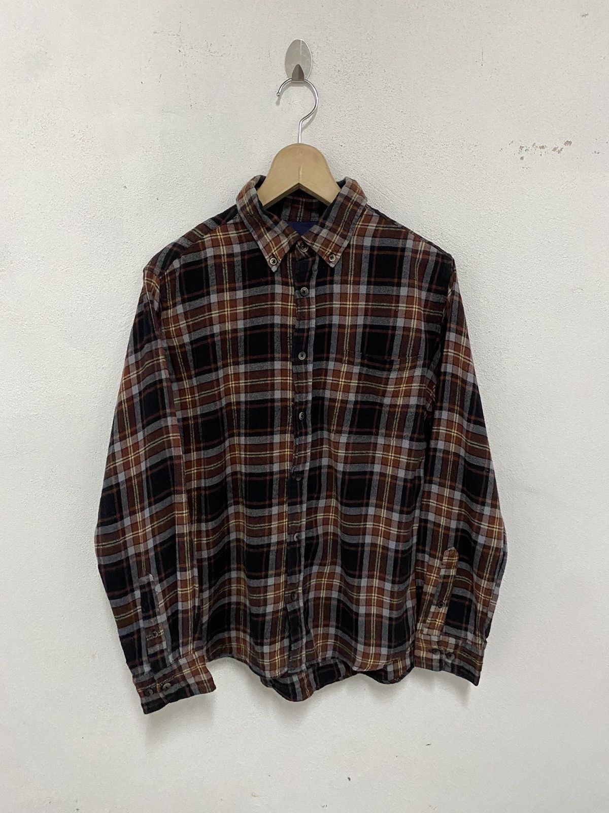 Japanese Brand × Vintage Vintage Clothes Luck Plaid Tartan Flannel Shirt Size US S / EU 44-46 / 1 - 2 Thumbnail