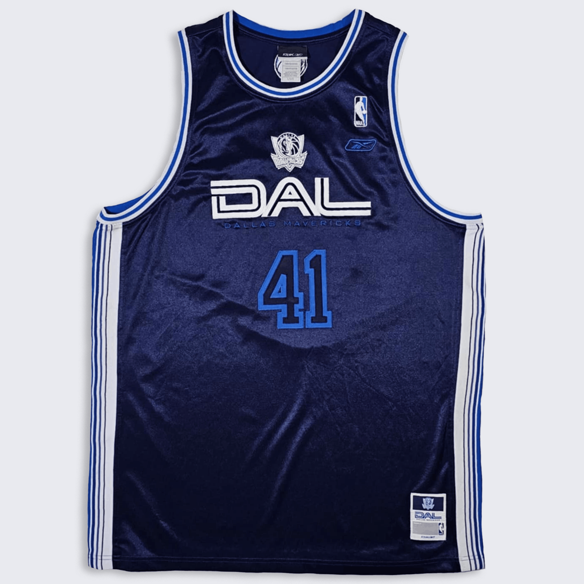 NBA × Reebok × Vintage Dallas Mavericks Vintage Y2K Dirk Nowitzki Reebok Jersey Size US L / EU 52-54 / 3 - 1 Thumbnail