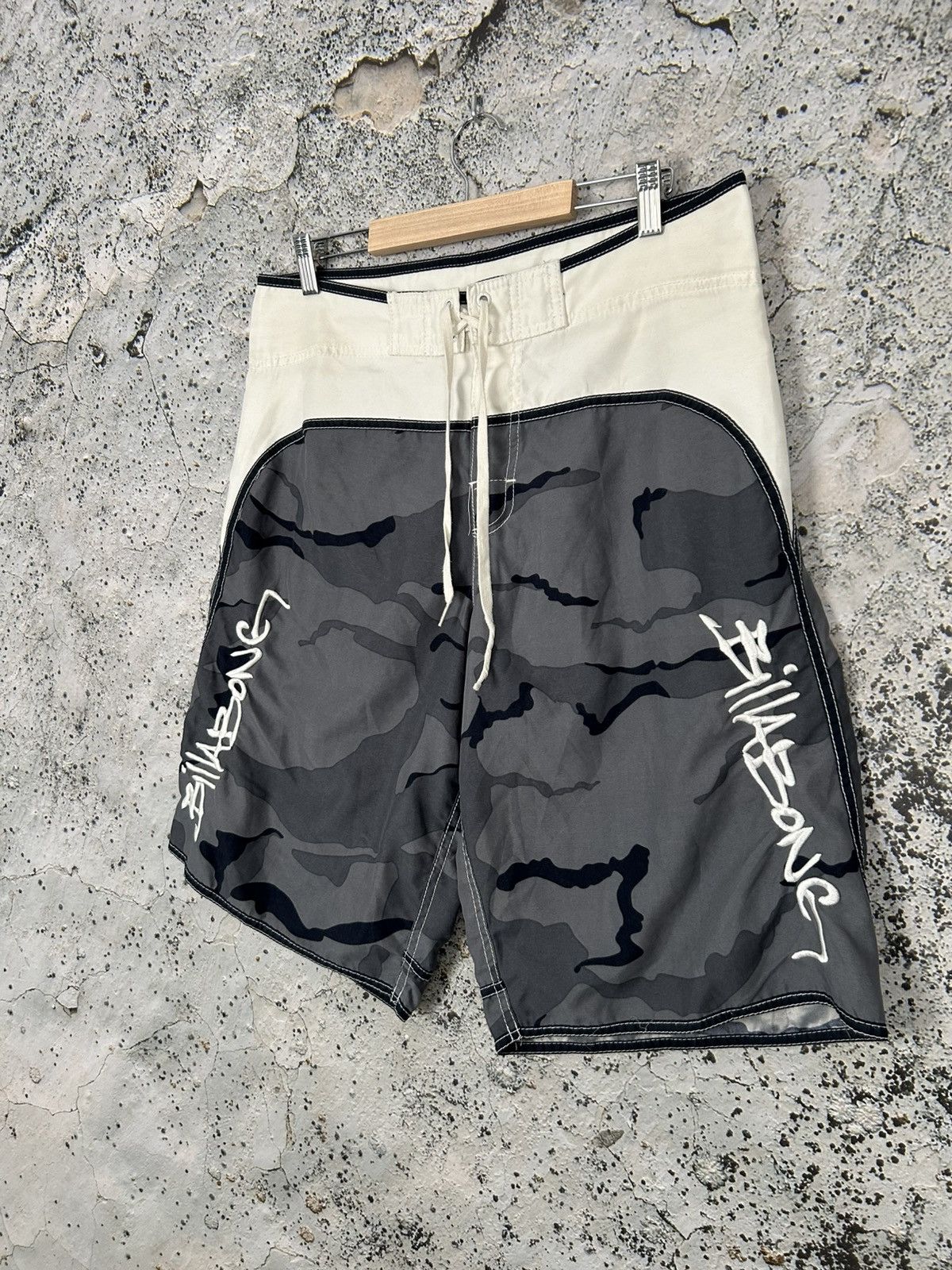 Billabong Vintage Billabong Surf Skate Short Streetwear y2k 00s Size US 34 / EU 50 - 2 Thumbnail