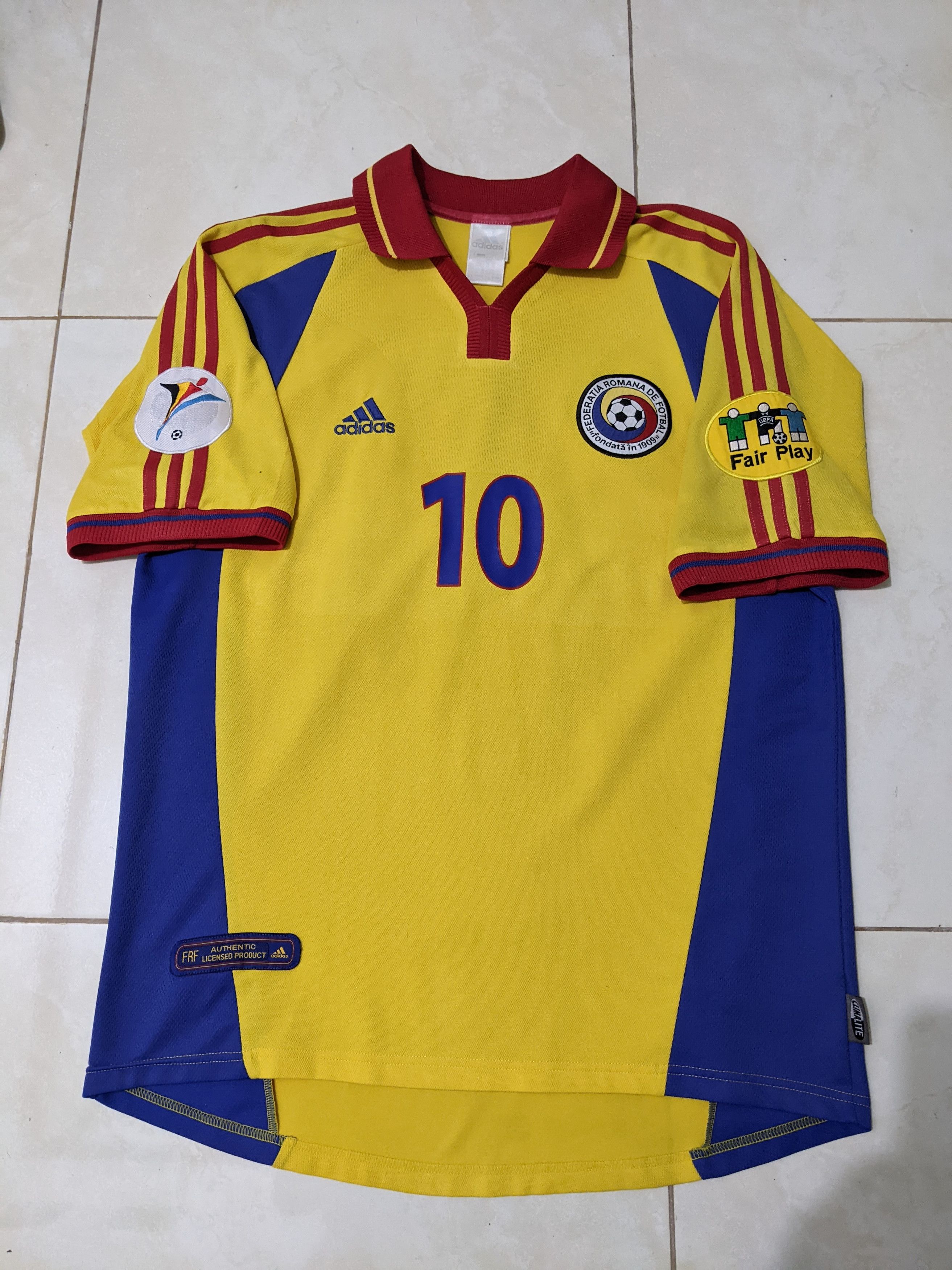 Adidas Rumania euro 2000 home Hagi Jersey football shirt Size US L / EU 52-54 / 3 - 1 Thumbnail