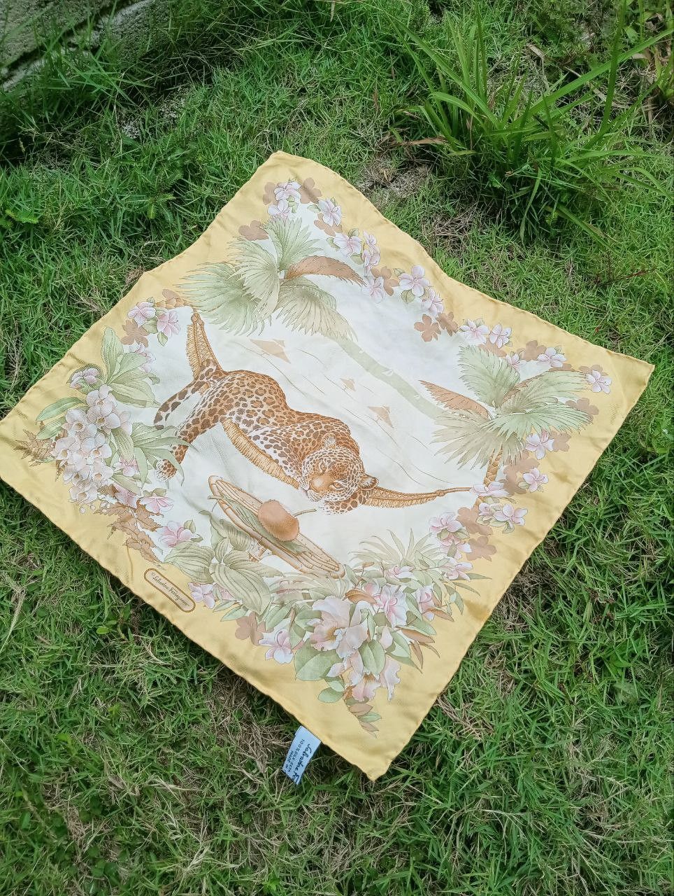 Salvatore Ferragamo VINTAGE SALVATORE FERRAGAMO MINI SILK SCARVES Size ONE SIZE - 2 Thumbnail