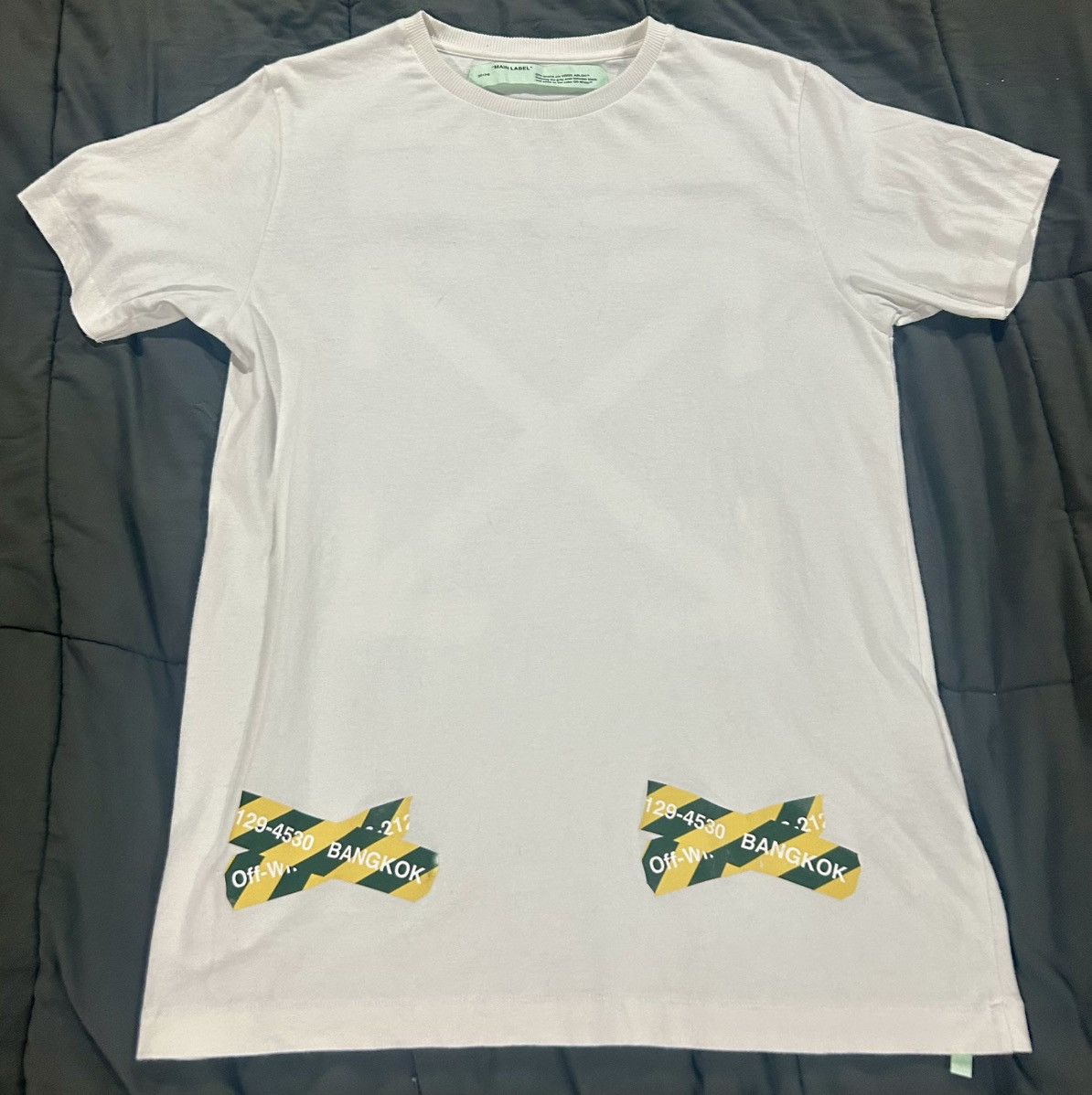 Off-White Off-White - "Bangkok" Tape Arrows T-Shirt Oversized Size S Size US S / EU 44-46 / 1 - 1 Thumbnail