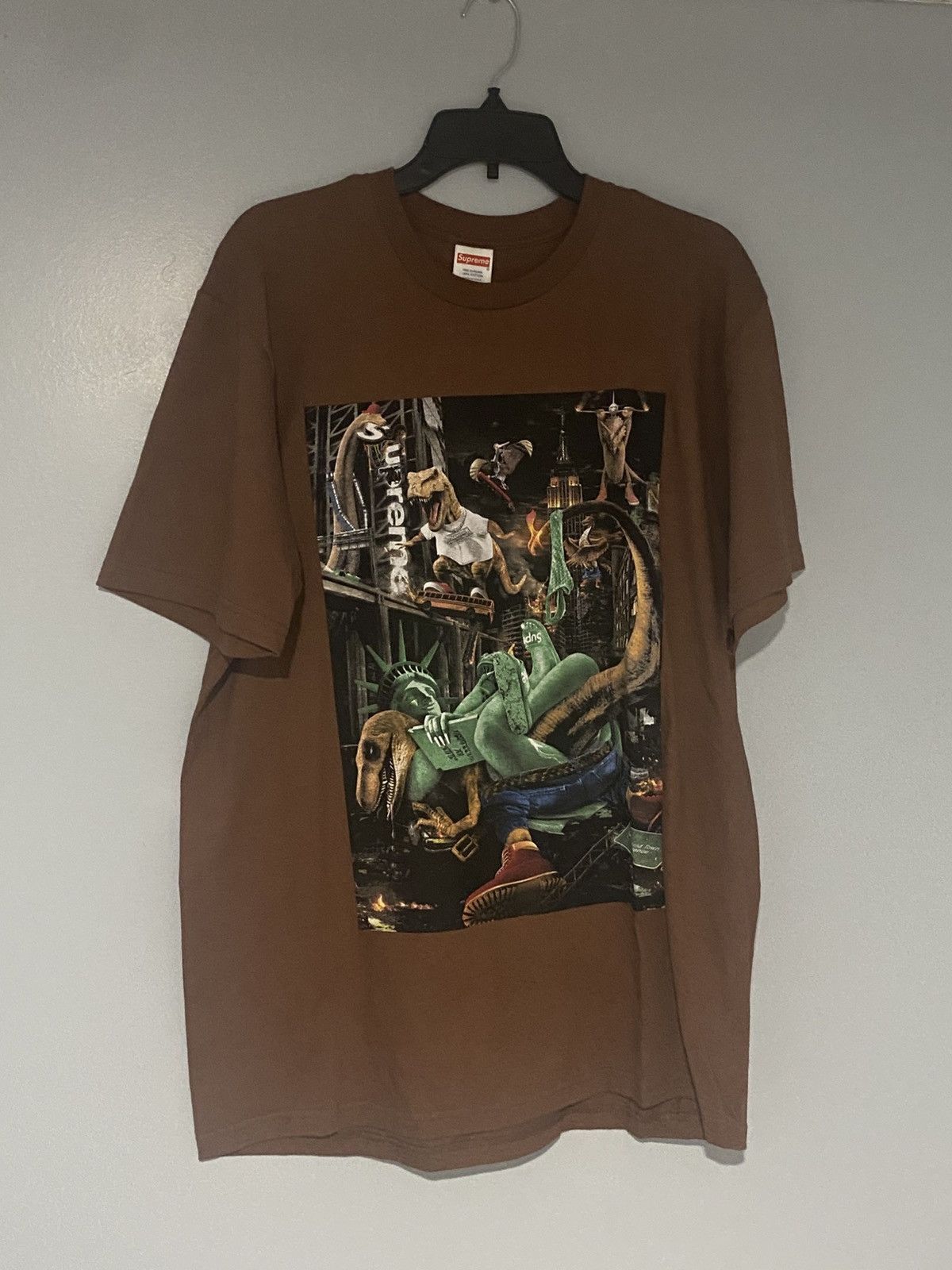 【本物保証 /関税・送料無料】Supreme Dinosaur Tee Supreme Dinosaur Tee (SS20) - $38
