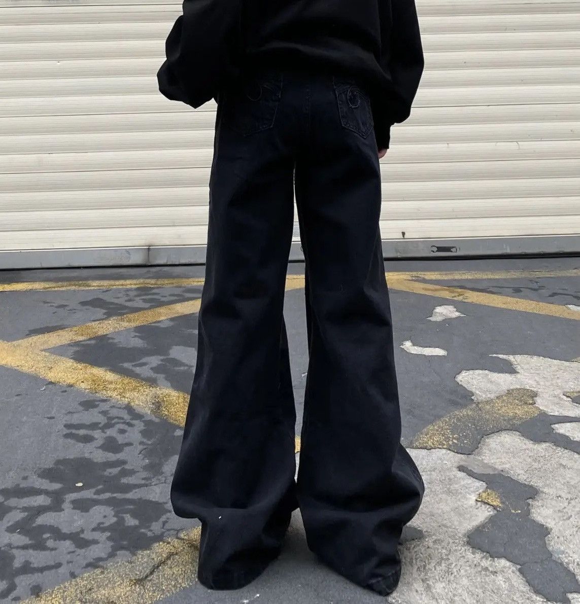 Jean × Vintage Washed Embroidered Micro-flare Jeans Size US 32 / EU 48 - 4 Thumbnail
