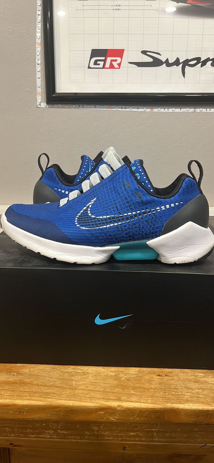 Nike hyperadapt royal outlet blue