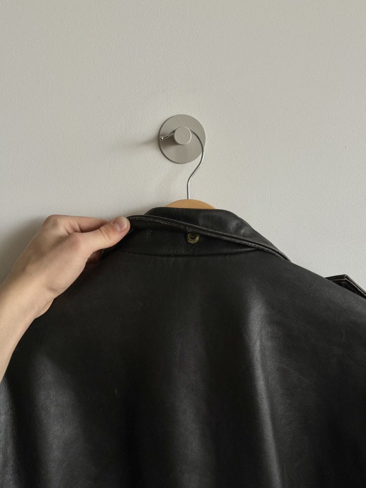 Schott Vintage Schott Black Heavyweight Leather A-2 Bomber Jacket Size US L / EU 52-54 / 3 - 14 Thumbnail