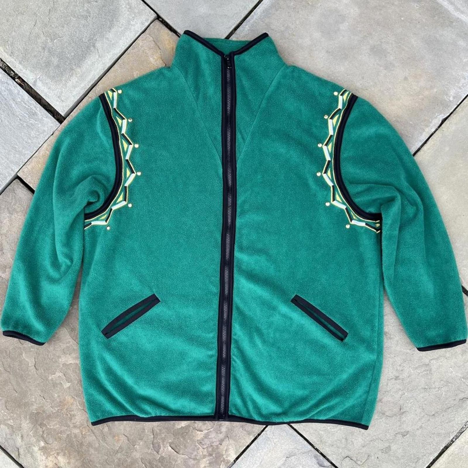 Vintage Vintage 80s Green Fleece Embroidered Zip Jacket Size US L / EU 52-54 / 3 - 1 Thumbnail