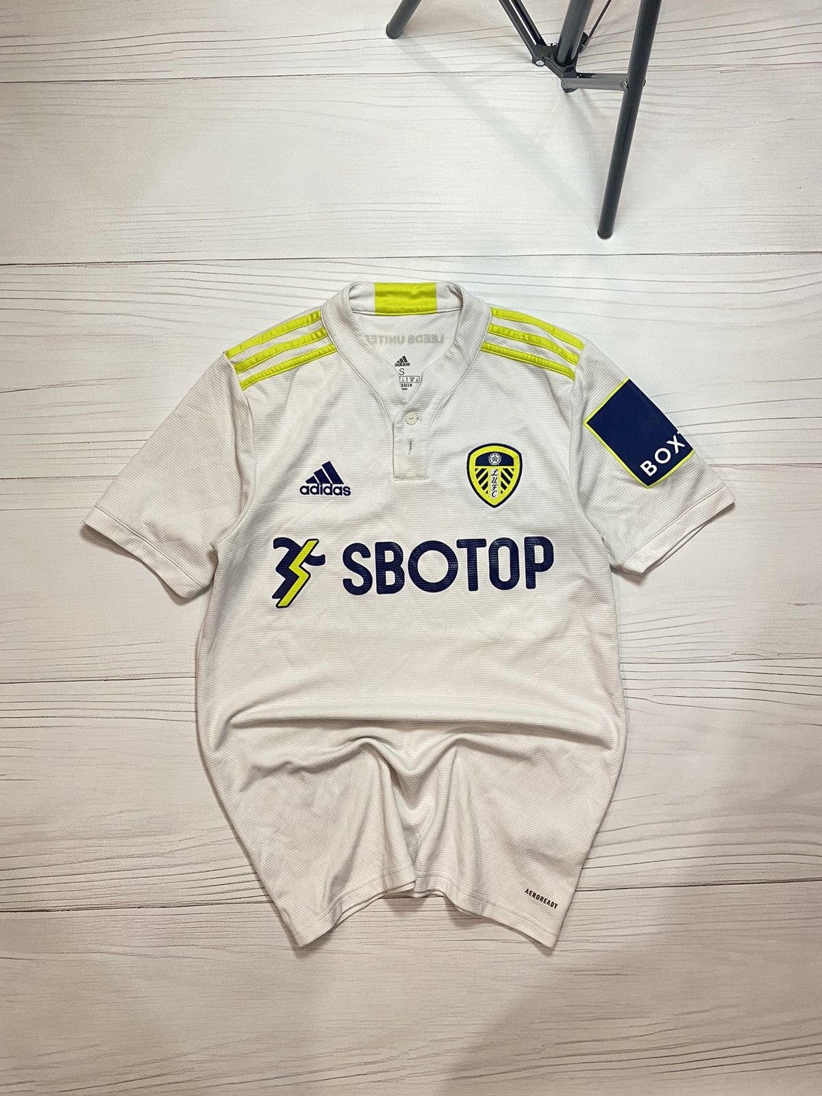 Adidas Adidas Leeds United 2020/21 home football y2k t shirt Size US S / EU 44-46 / 1 - 1 Thumbnail