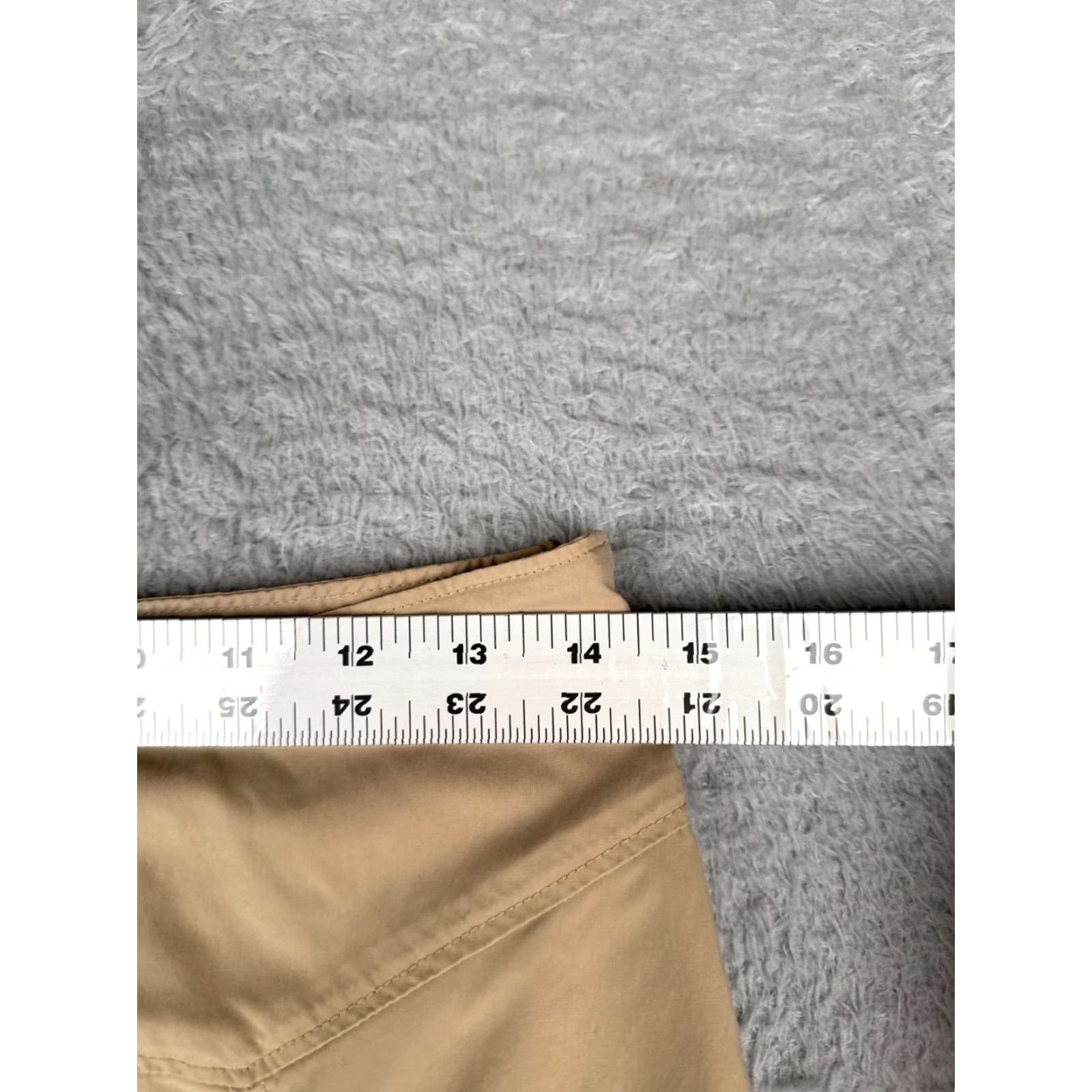 Patagonia Patagonia Skirt Womens 6 Beige Kamala Festival 100% Nylon Cargo Short Zip Pockets Beach Casual Travel Size 28" / US 6 / IT 42 - 7 Thumbnail