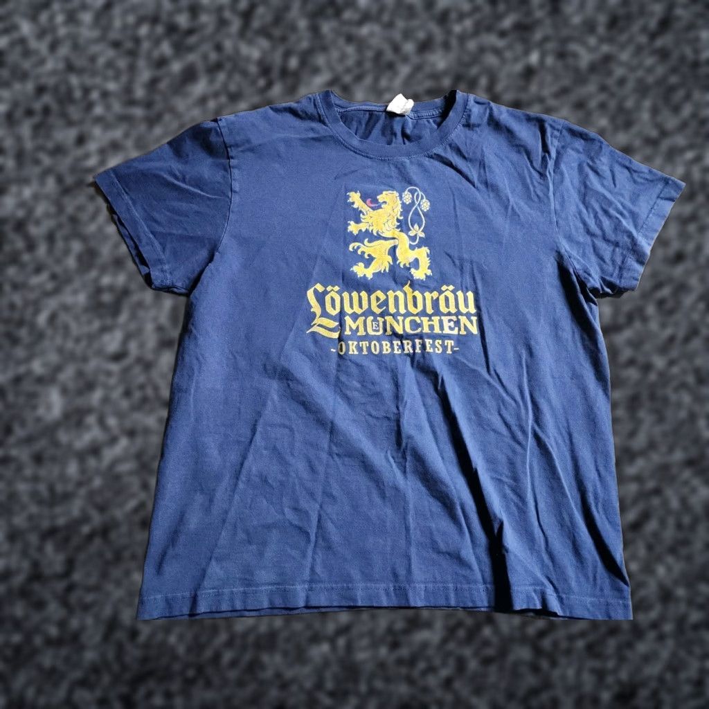 Vintage VINTAGE Mens L Lowenbrau Munchen Germany Oktoberfest T Shirt Size US L / EU 52-54 / 3 - 1 Thumbnail