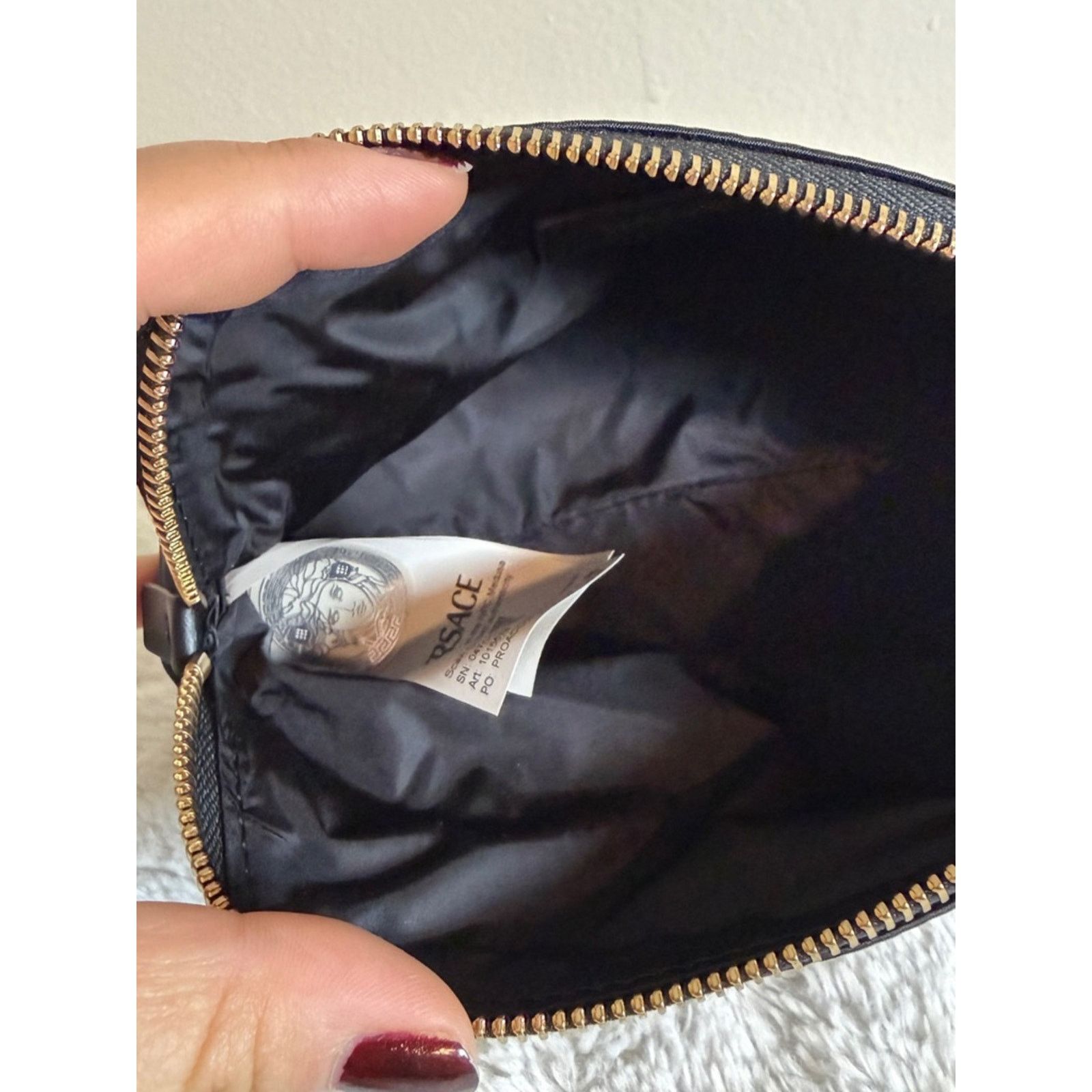 Versace Versace Black Nylon Cosmetic Pouch with Gold Zipper Size ONE SIZE - 5 Thumbnail