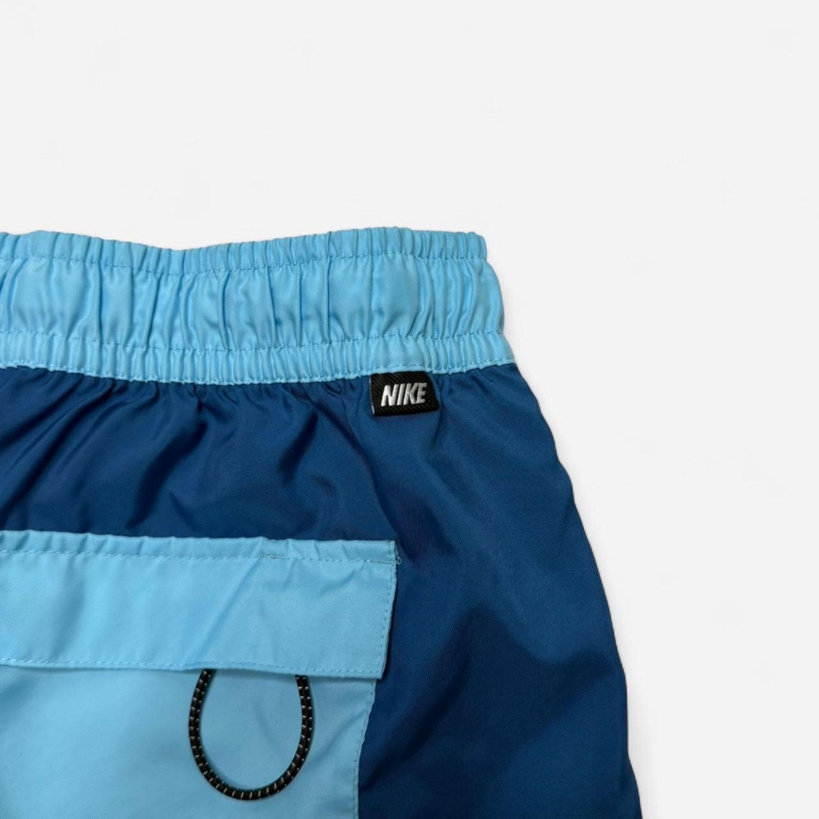 Nike Nike Two Tone Blue Swim Trunks Mesh Lined Size Large Size US 41 - 4 Thumbnail