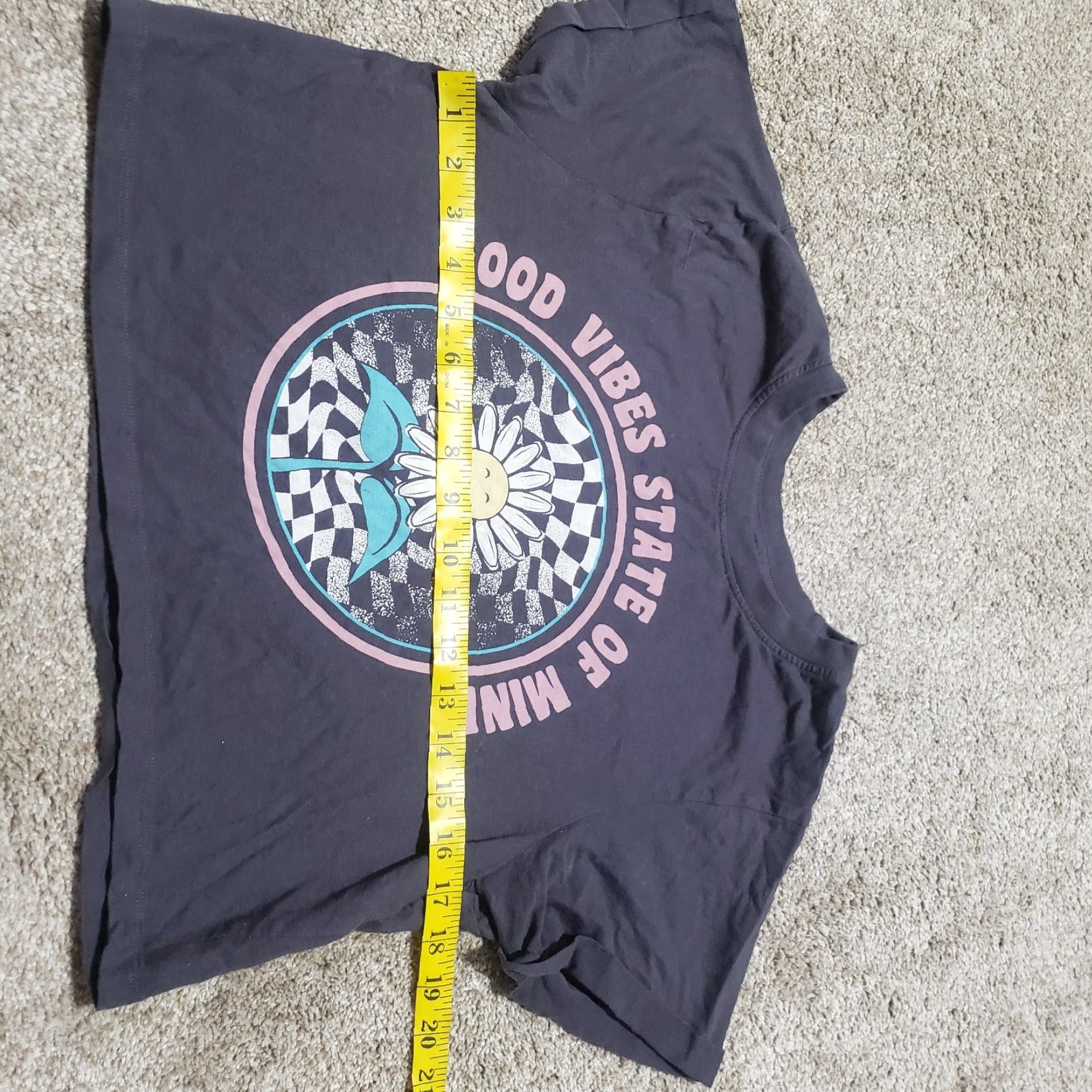 Vintage Good Vibes Tee Shirt Short Sleeve Crop Top Adult Women's S Small Gray Shirt Womens S Small Gray Good Vibes Tee Shirt Short Sleeve Crop Top 90s Size S / US 4 / IT 40 - 4 Thumbnail