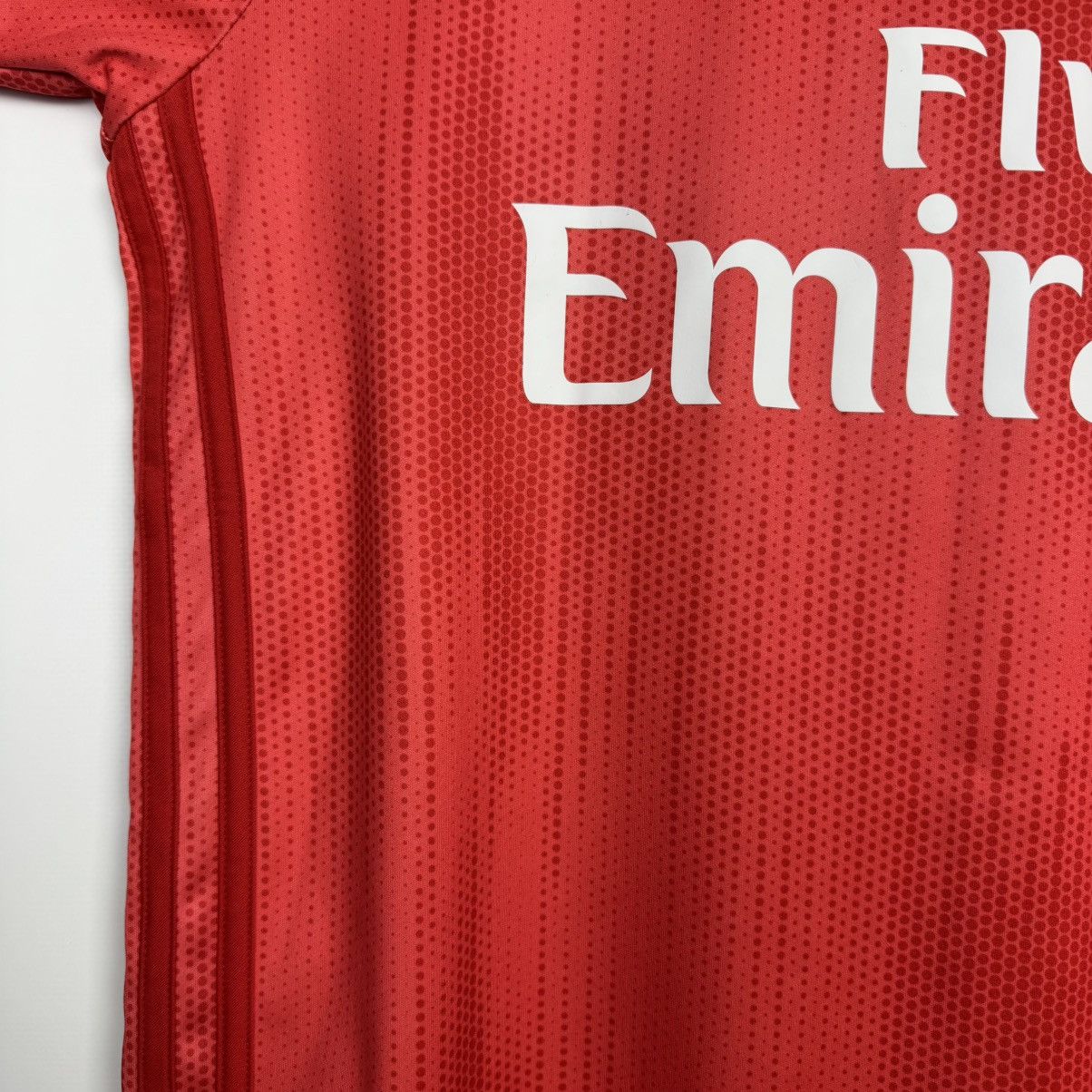 Adidas REAL MADRID 2018 2019 THIRD FOOTBALL SHIRT SOCCER JERSEY Size US M / EU 48-50 / 2 - 10 Thumbnail